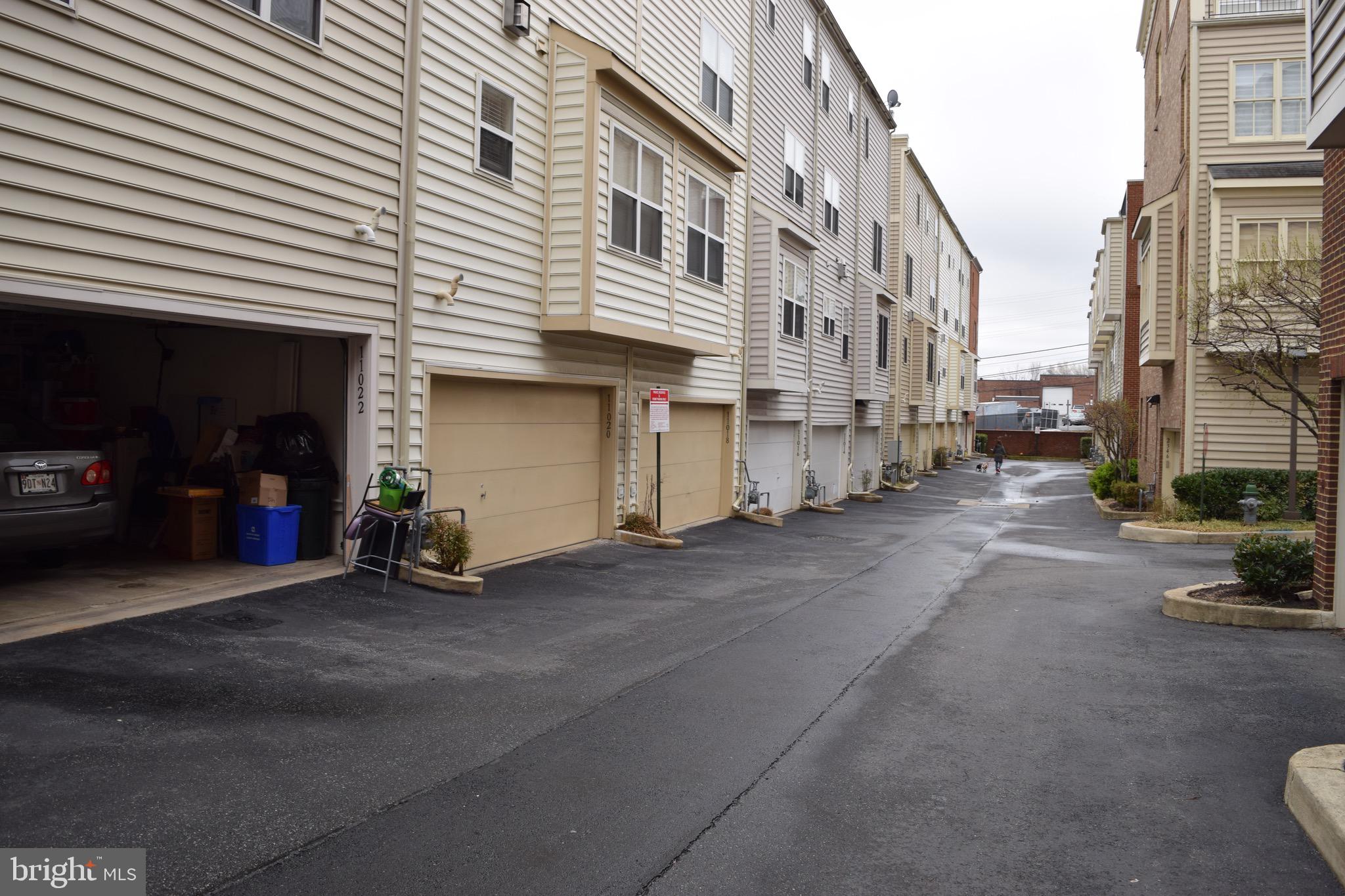 WHEATON FOREST - Residential Lease