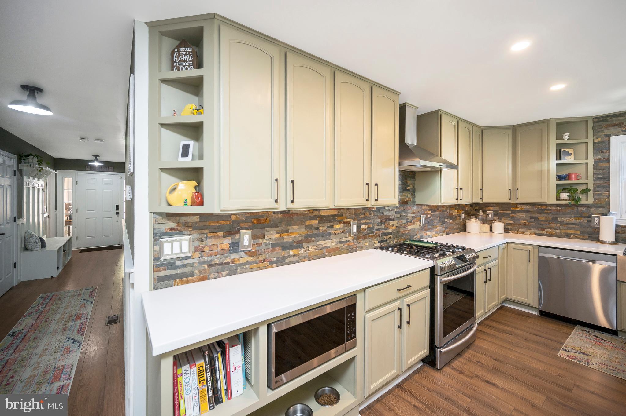 LAKE OF THE WOODS - Residential