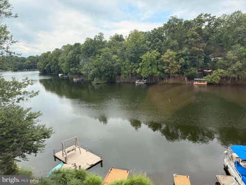 Photo of 1987 Lakeport Way, RESTON, VA 20191 (MLS # VAFX2336950)