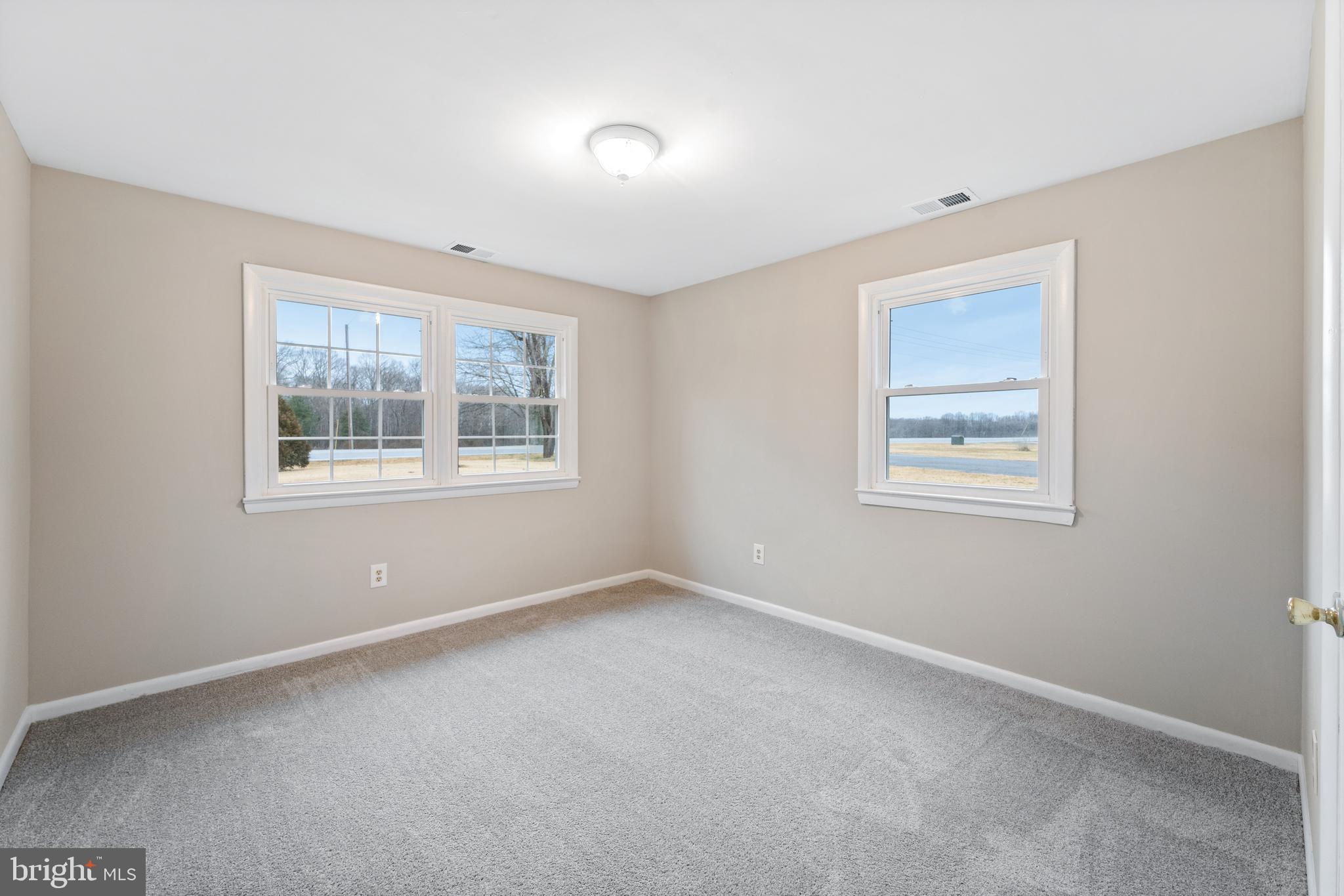 NEWTOWN VILLAGE SUB - Residential