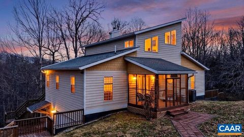 Homes For Sale - 62 Summit Ct Ct<br/> ROSELAND, VA 22967