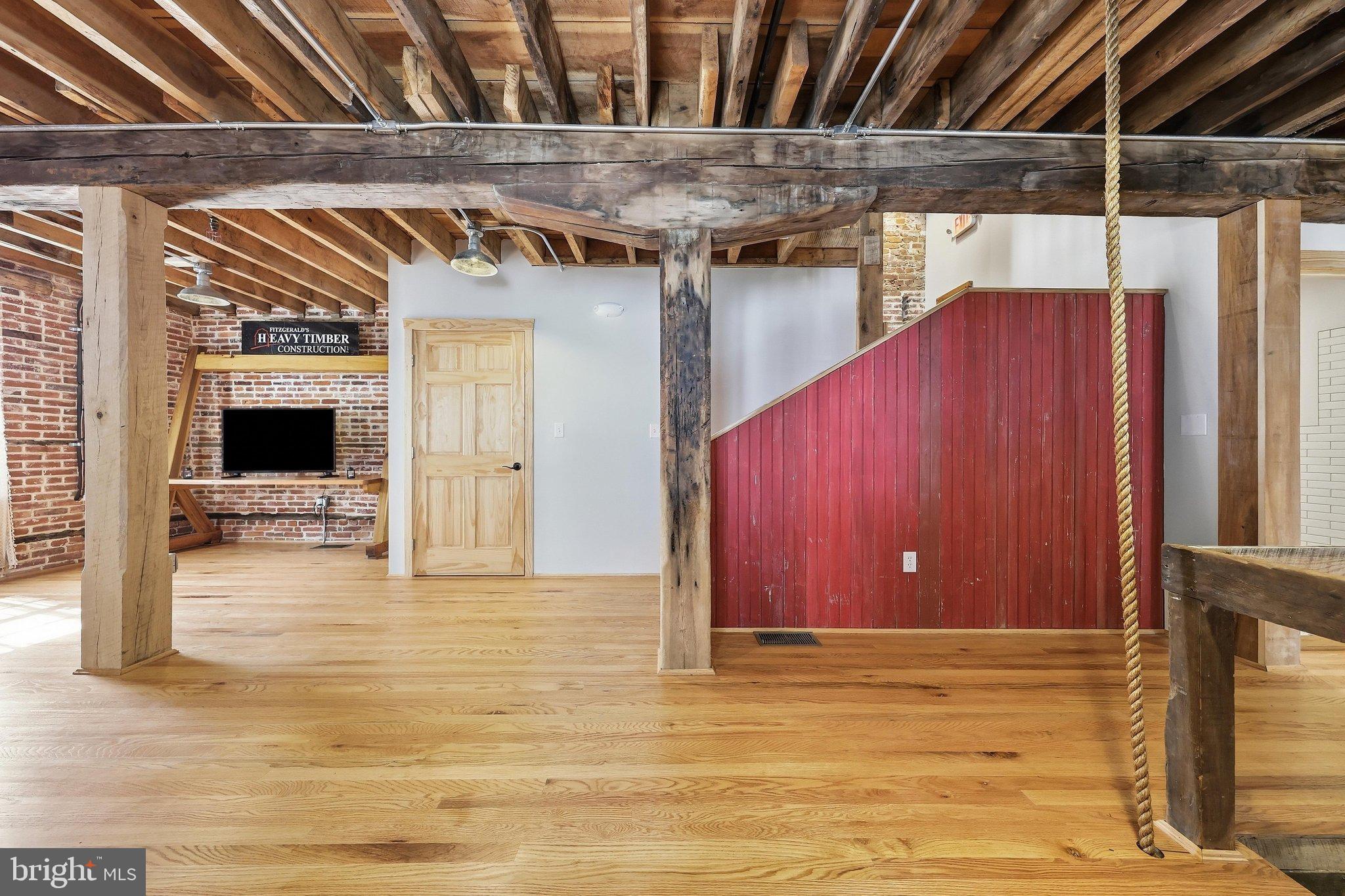 51 CARROLL CREEK WAY