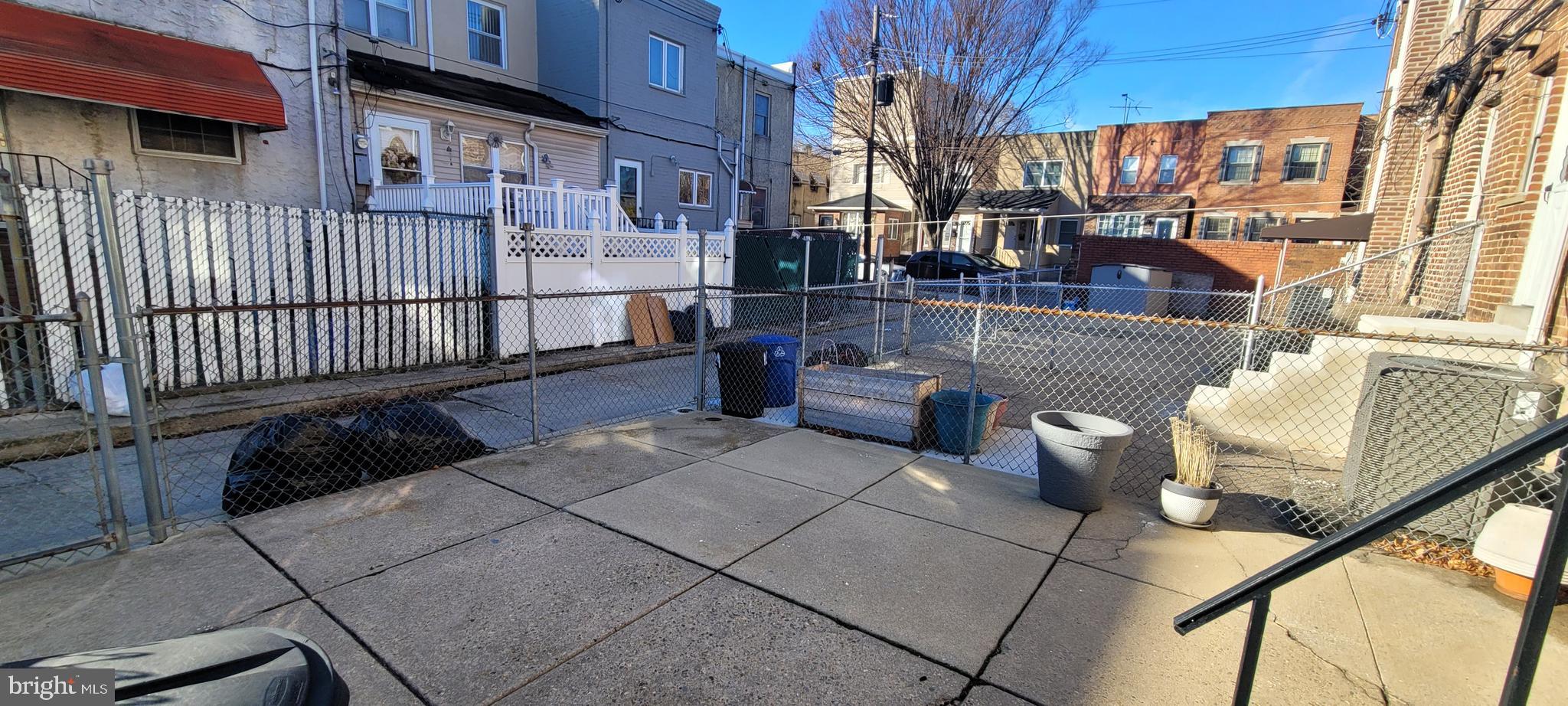 LOWER MOYAMENSING - Residential