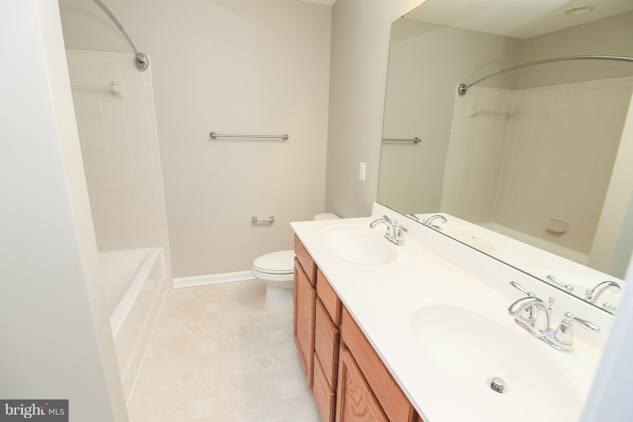 VIRGINIA MANOR CONDOMINIUM - Residential