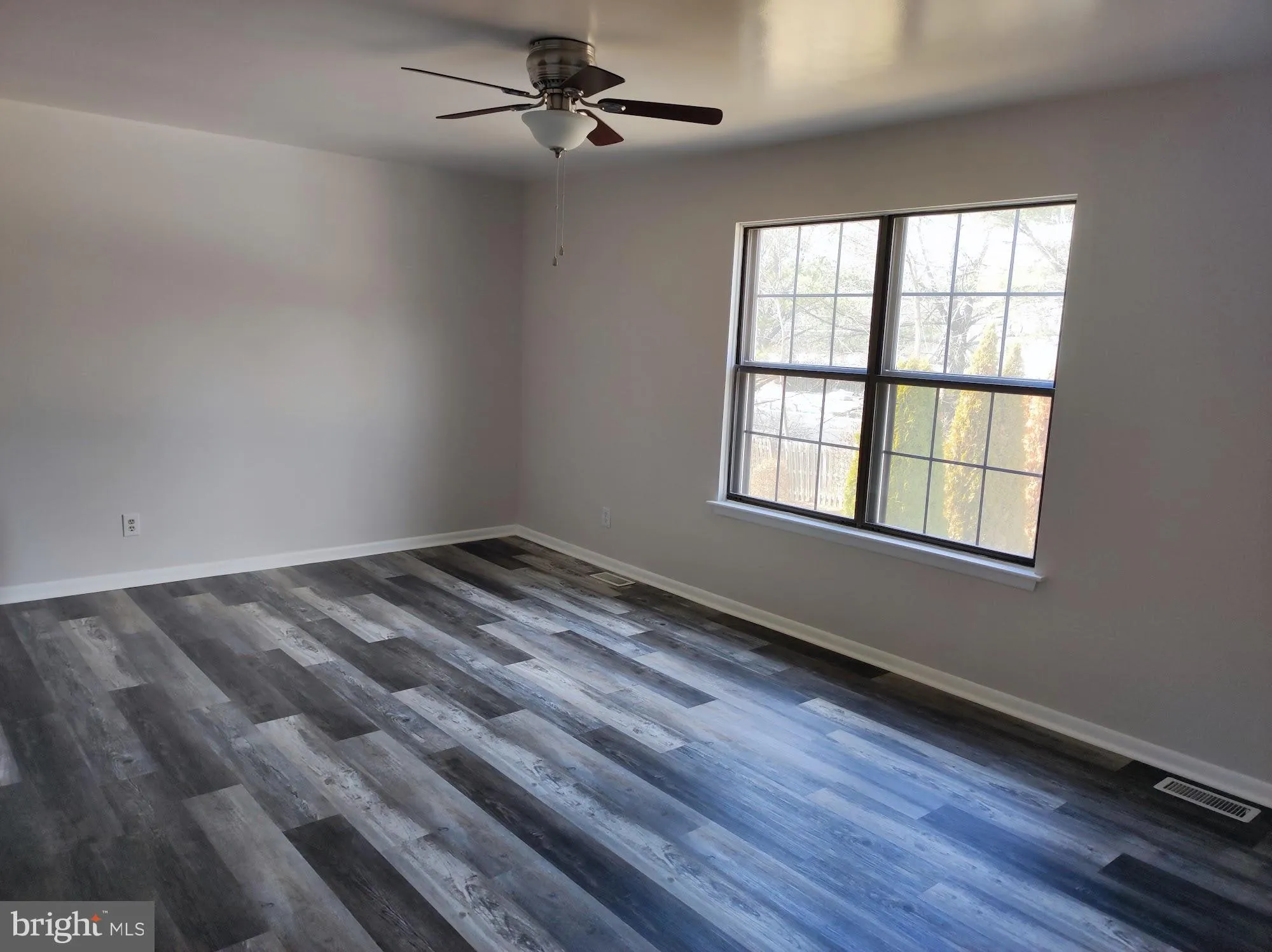 Voorhees, New Jersey 08043, United States, 2 Bedrooms Bedrooms, ,2 BathroomsBathrooms,Residential,Pending,81973