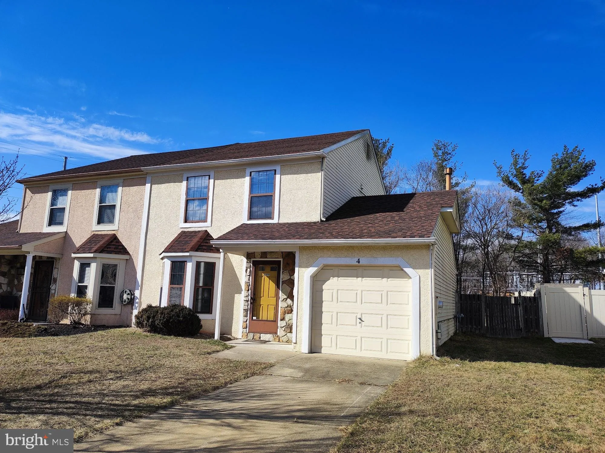 Voorhees, New Jersey 08043, United States, 2 Bedrooms Bedrooms, ,2 BathroomsBathrooms,Residential,Pending,81973