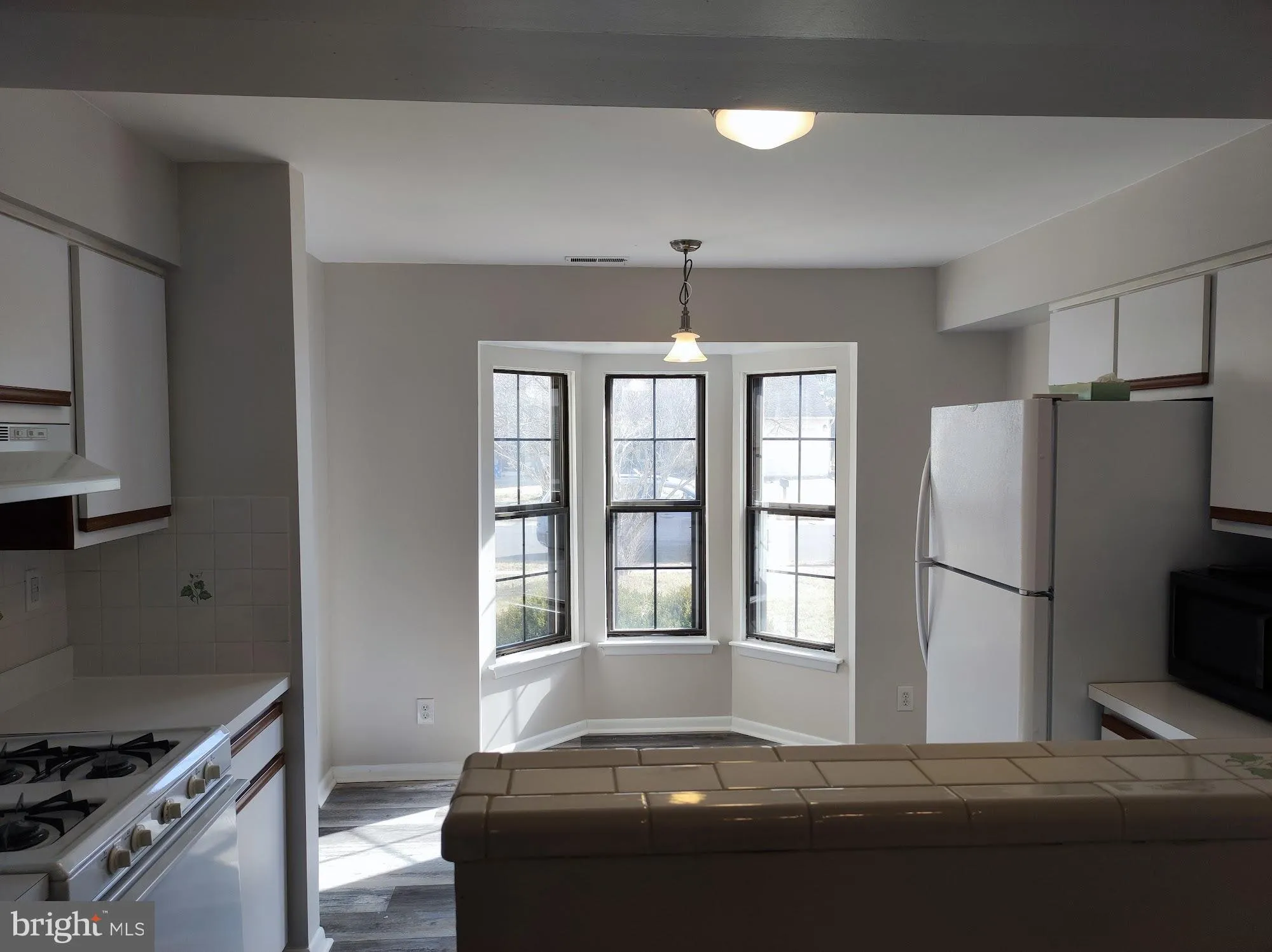 Voorhees, New Jersey 08043, United States, 2 Bedrooms Bedrooms, ,2 BathroomsBathrooms,Residential,Pending,81973