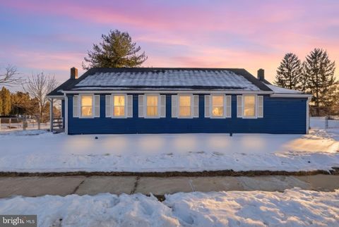 1058 KELLY DRIVE YORK PA 17404