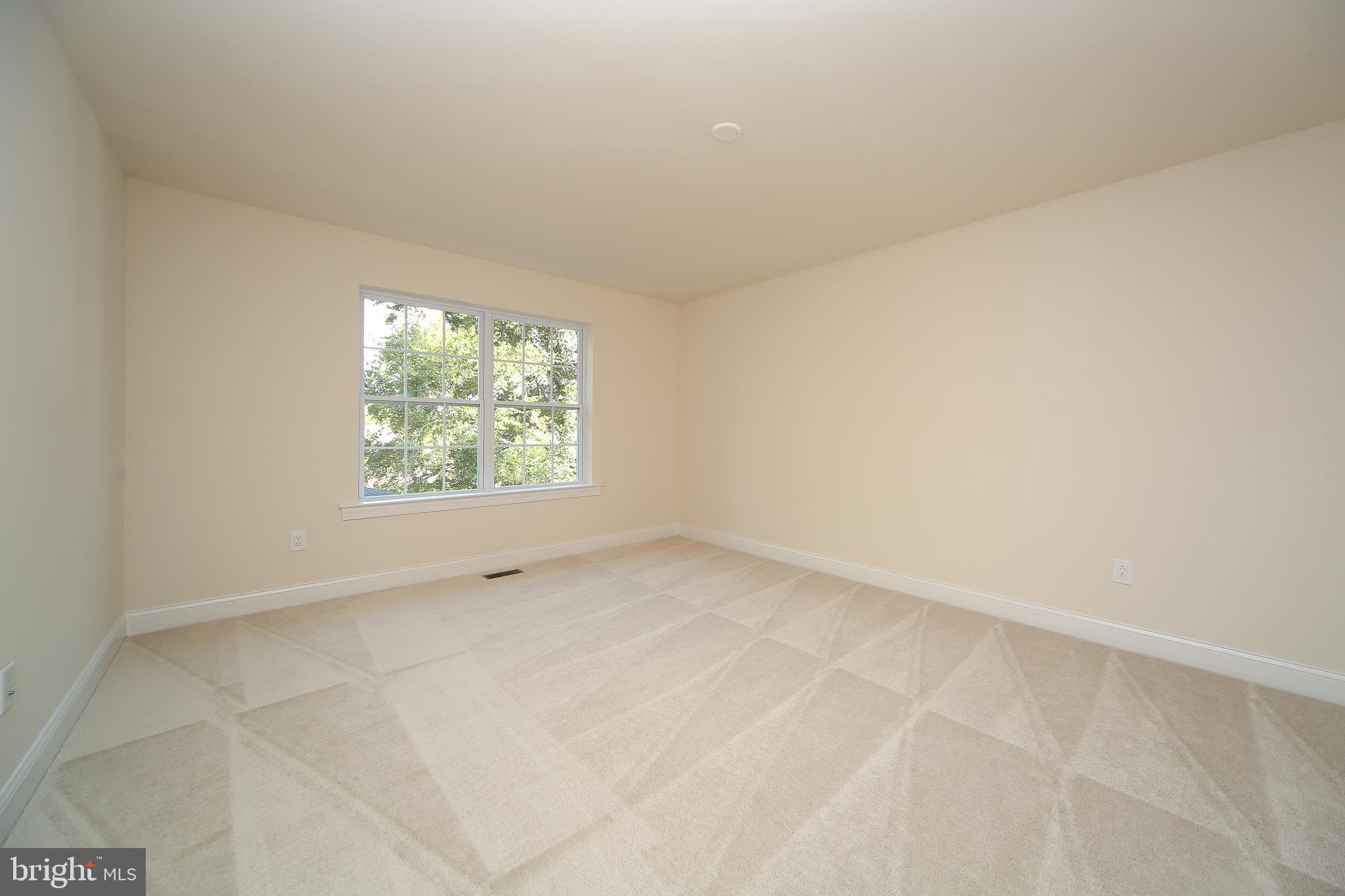 WELLINGTON ESTATES - Residential
