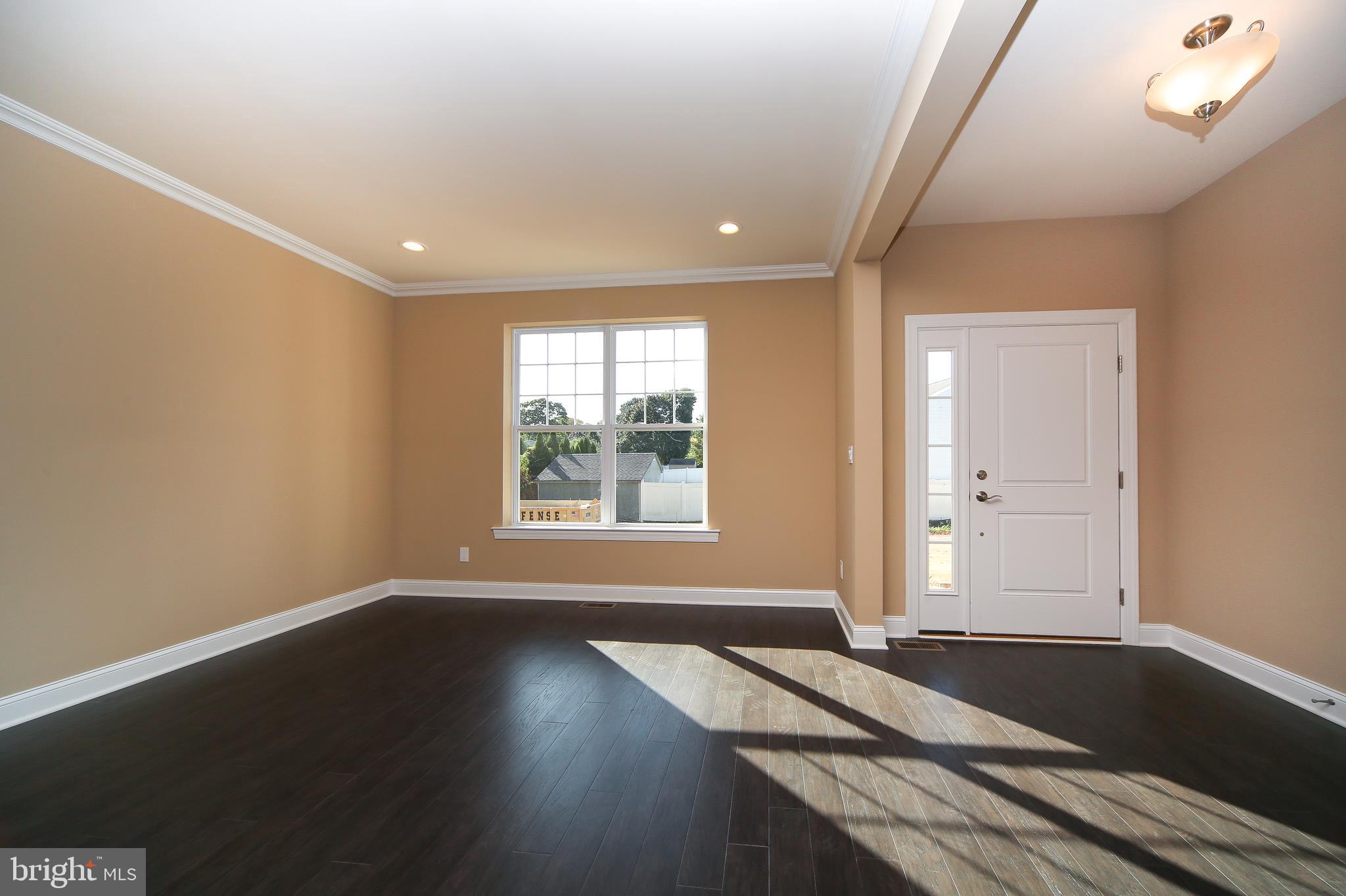 WELLINGTON ESTATES - Residential