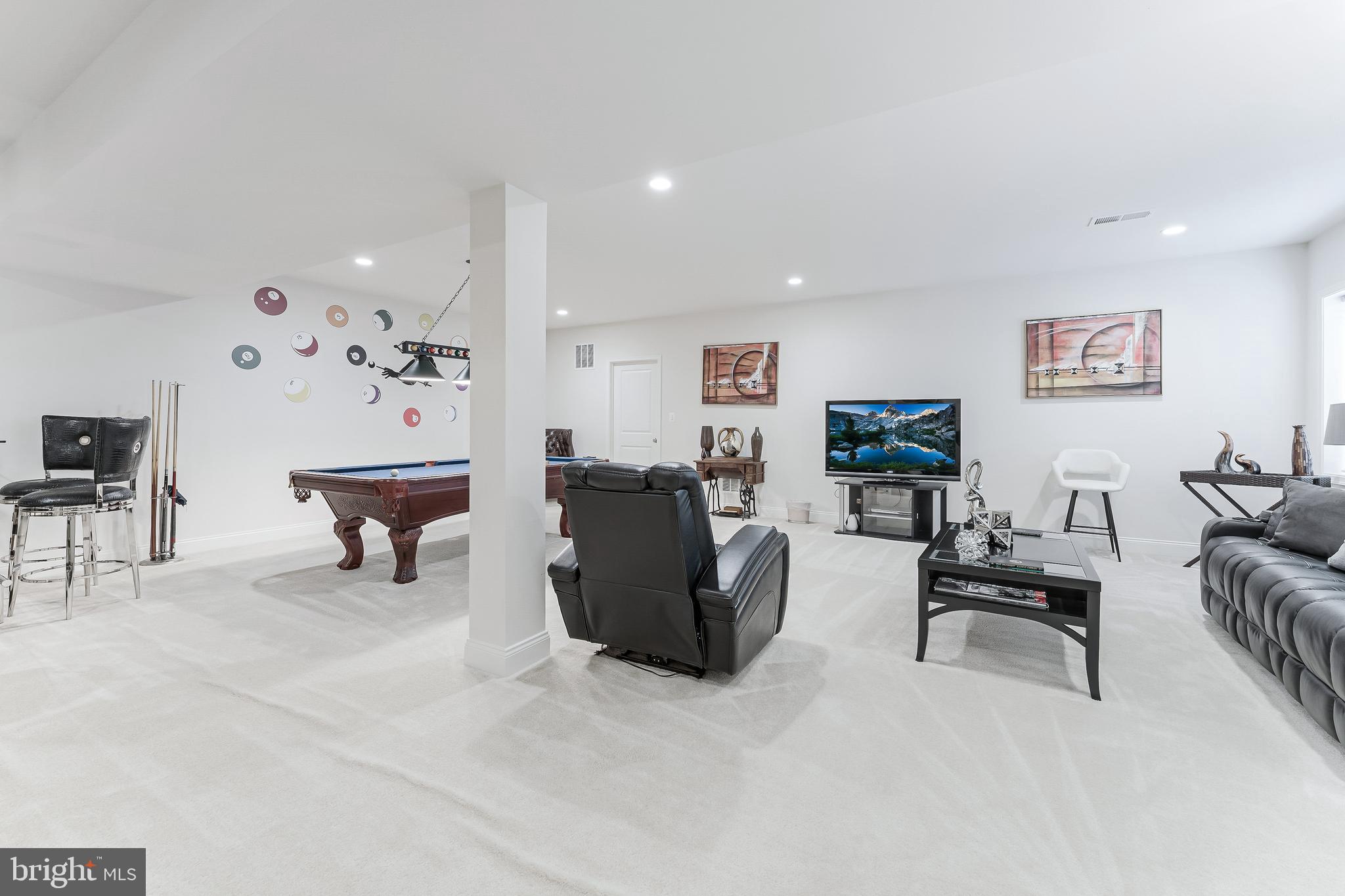 LOUDOUN VALLEY ESTATES 2 - Residential