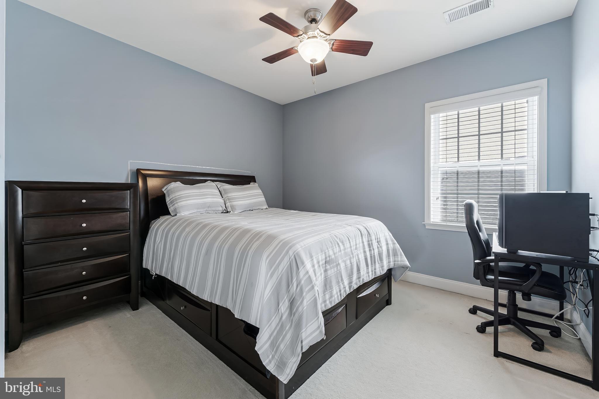 LOUDOUN VALLEY ESTATES 2 - Residential