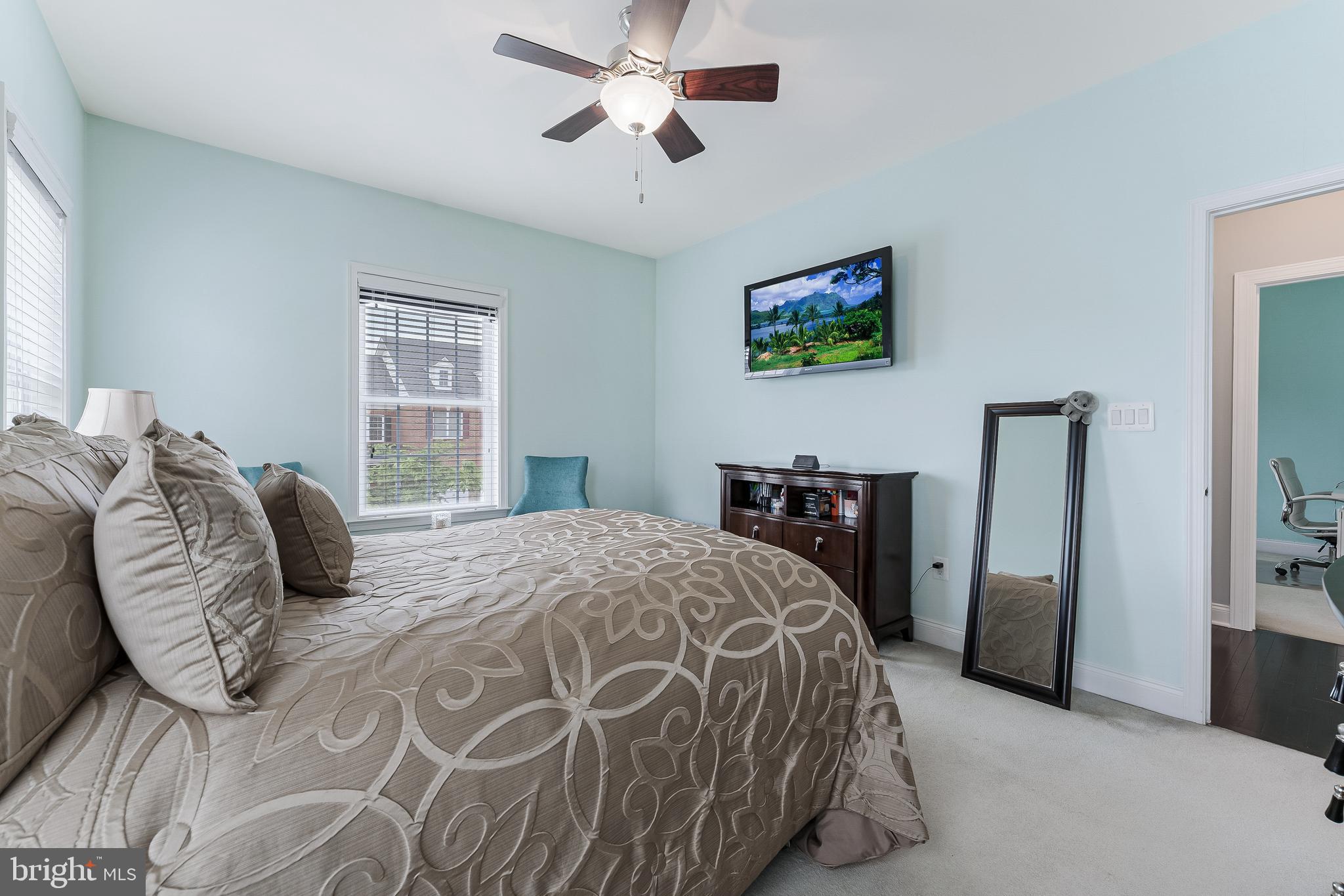 LOUDOUN VALLEY ESTATES 2 - Residential