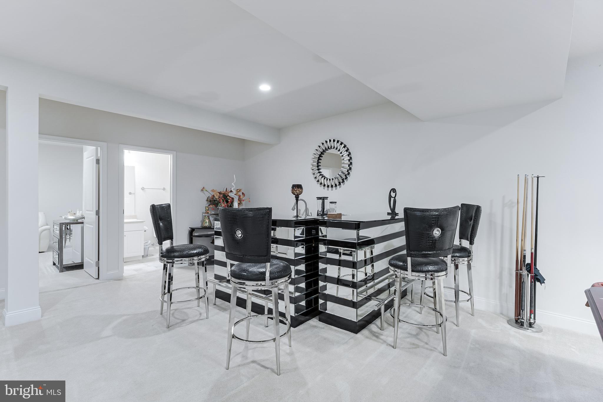 LOUDOUN VALLEY ESTATES 2 - Residential