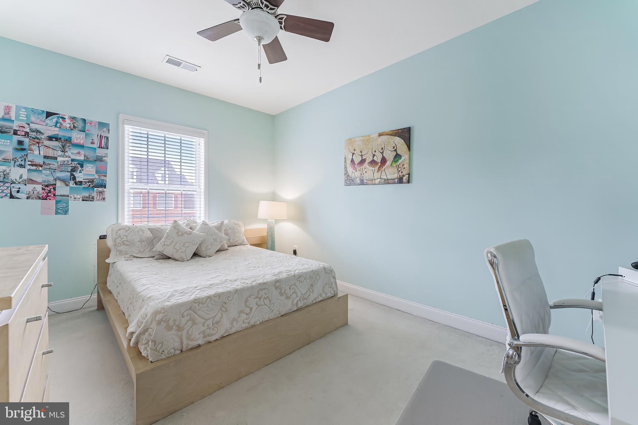 LOUDOUN VALLEY ESTATES 2 - Residential