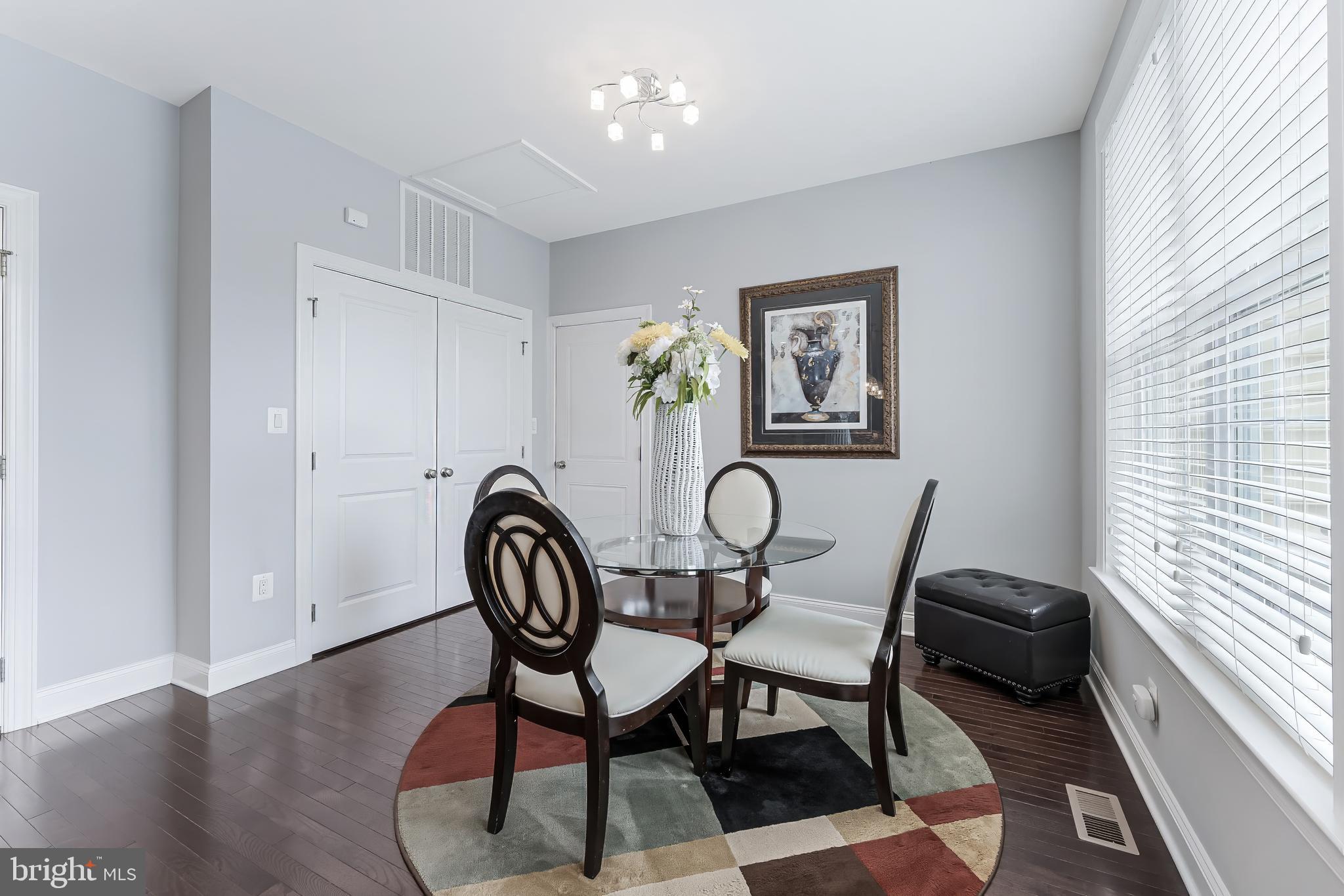 LOUDOUN VALLEY ESTATES 2 - Residential