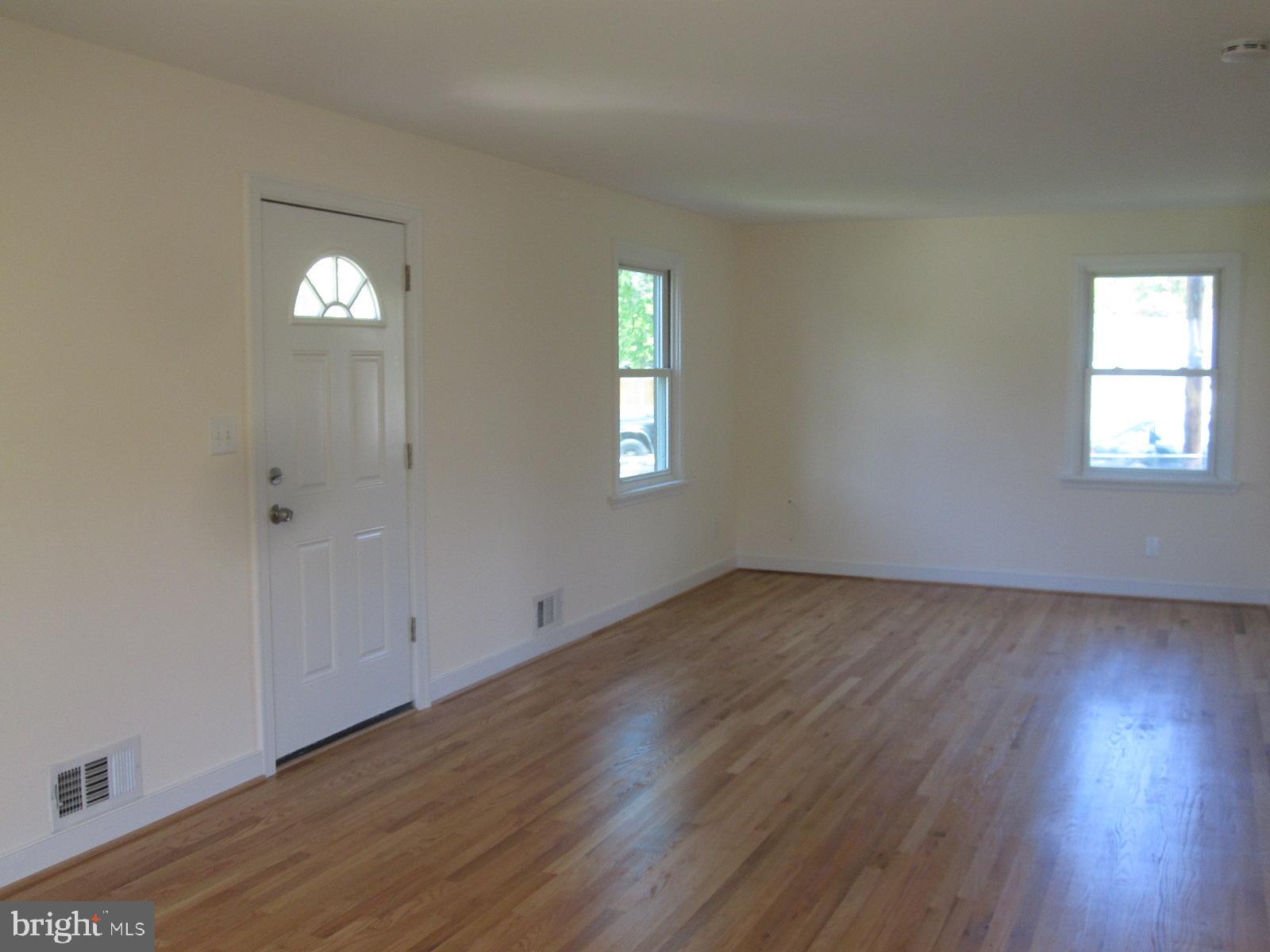 GLENMONT FOREST - Residential Lease