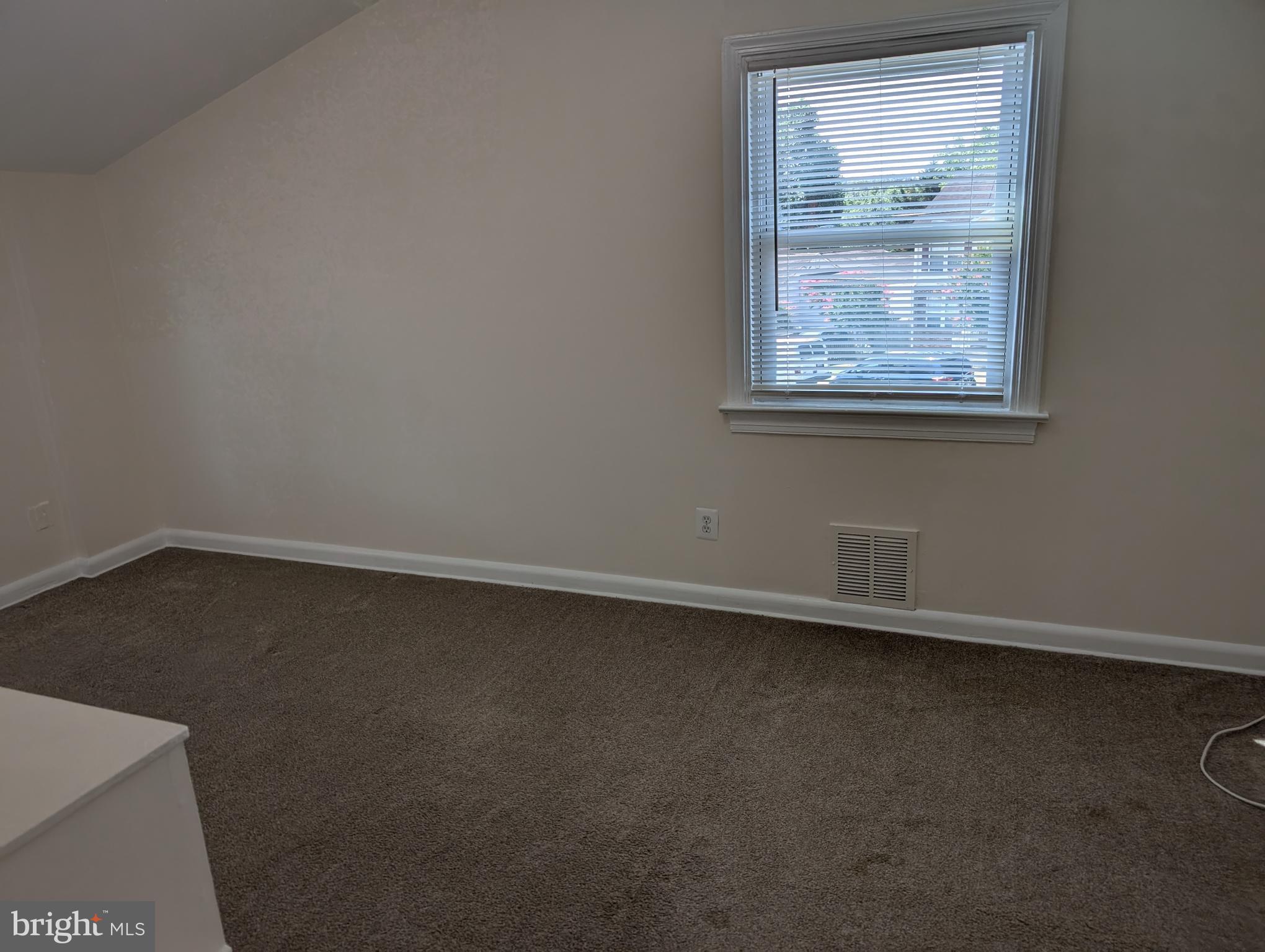 GLENMONT FOREST - Residential Lease