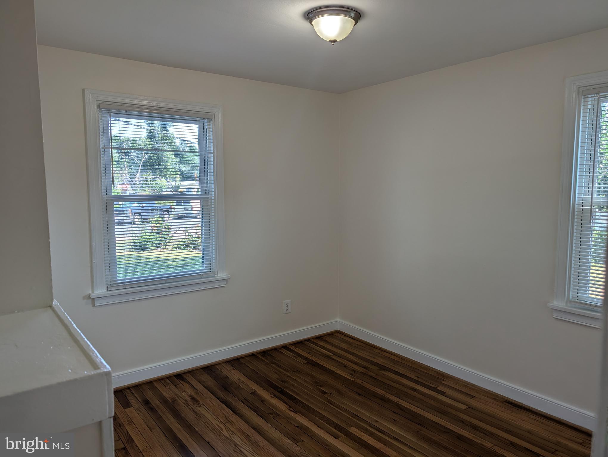 GLENMONT FOREST - Residential Lease