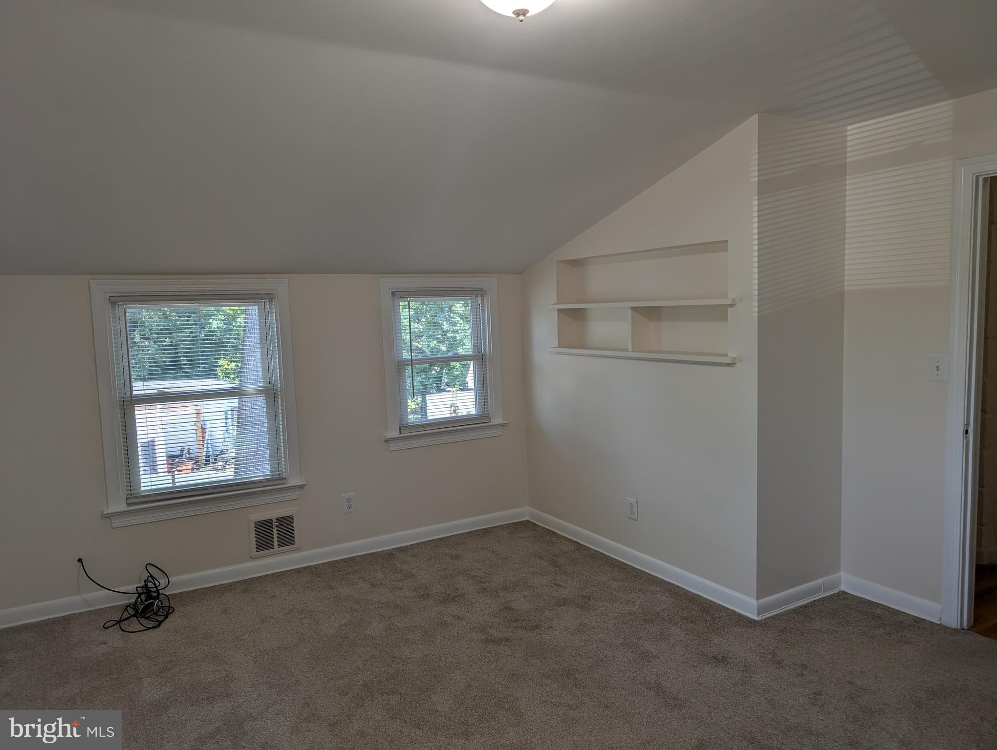 GLENMONT FOREST - Residential Lease