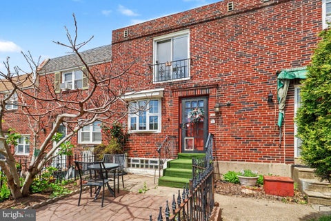 Townhouse For Sale - 3603 Winona Street<br/> PHILADELPHIA, PA 19129