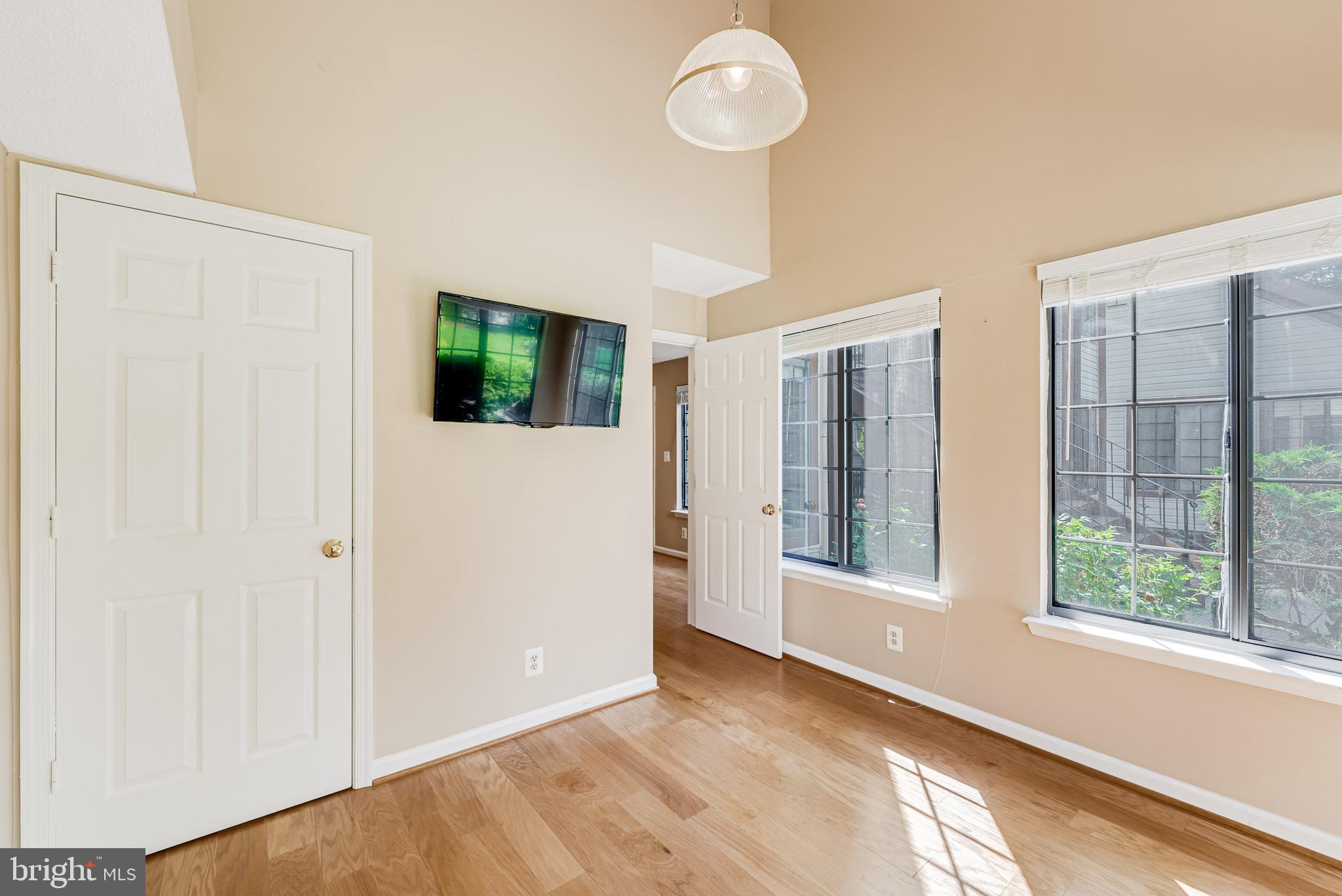 TIERS OF MANCHESTER LAKES - Residential