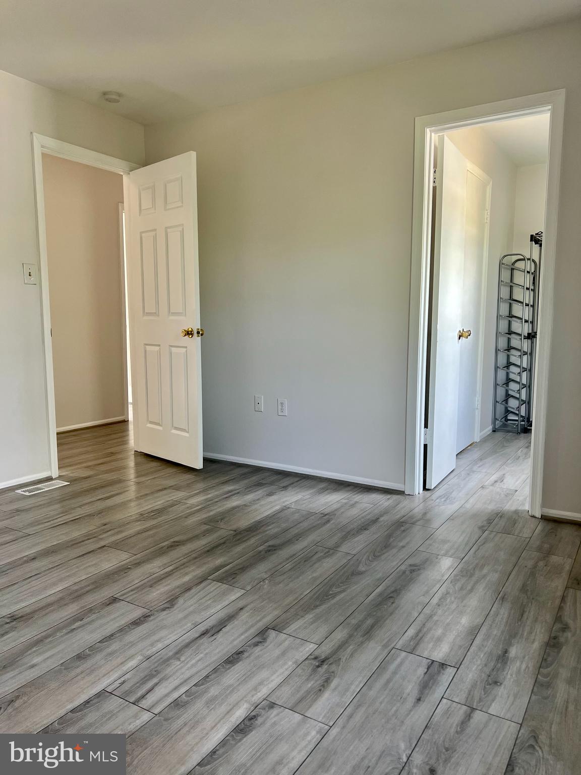 LAKE RIDGE - Residential Lease