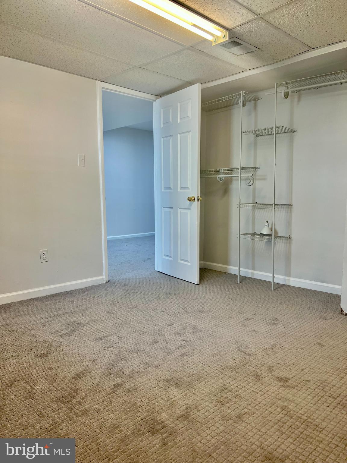 LAKE RIDGE - Residential Lease