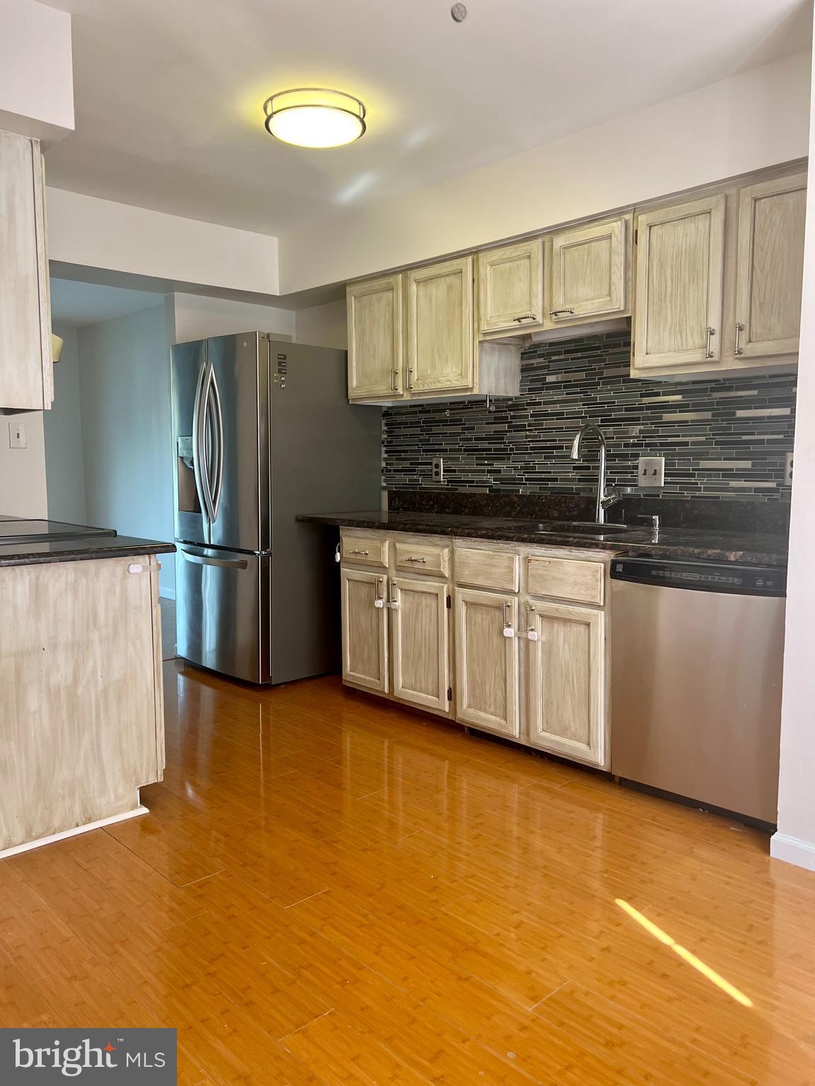 LAKE RIDGE - Residential Lease