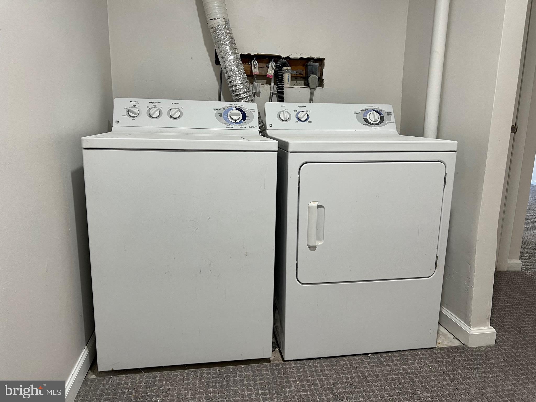 LAKE RIDGE - Residential Lease