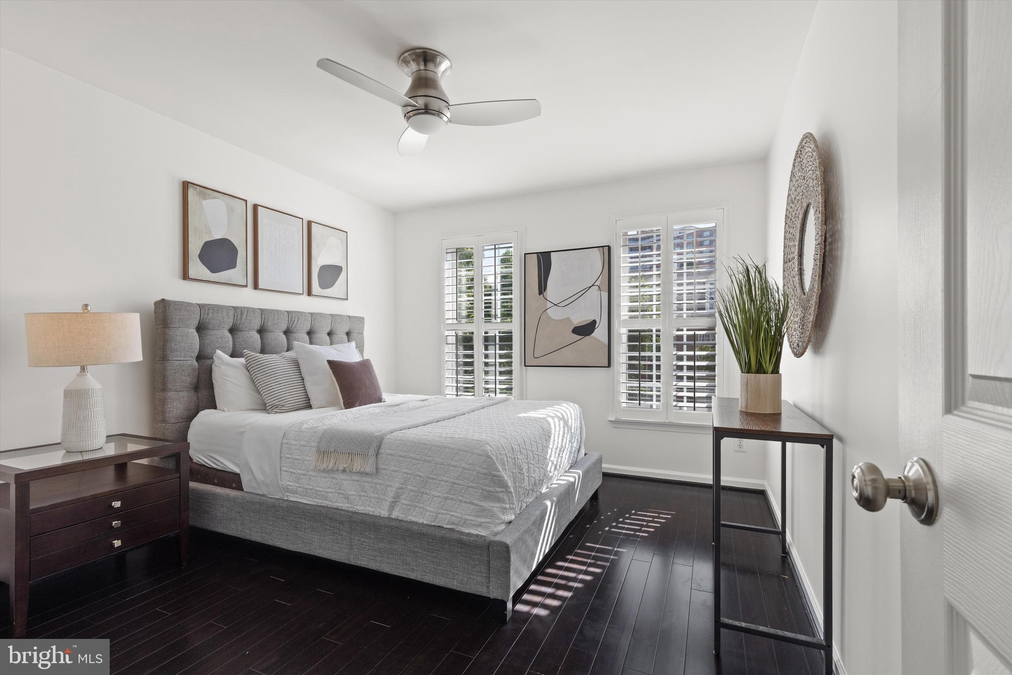 STONEGATE - Residential