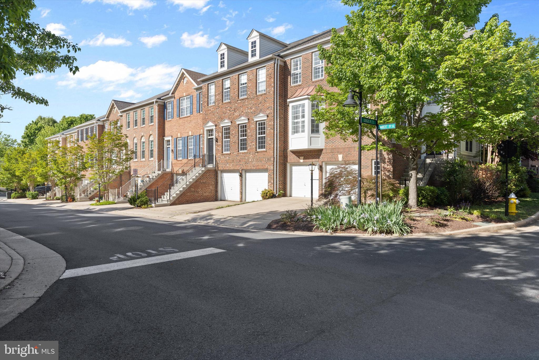 STONEGATE - Residential