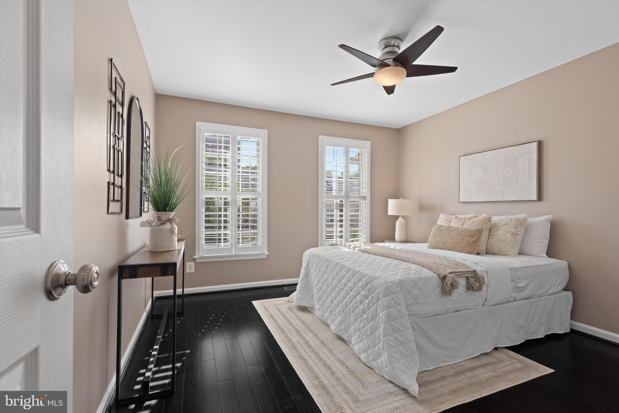 STONEGATE - Residential