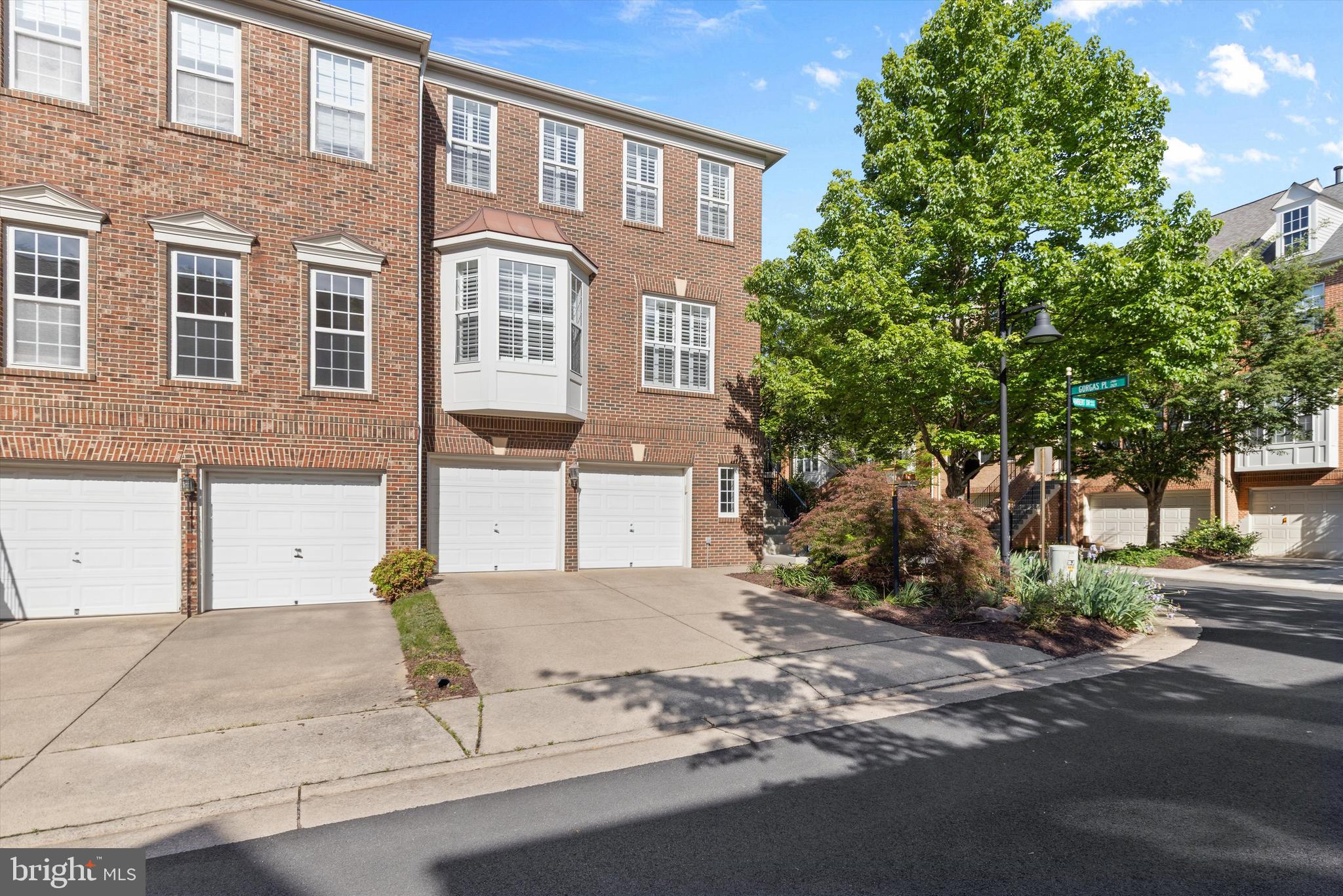 STONEGATE - Residential