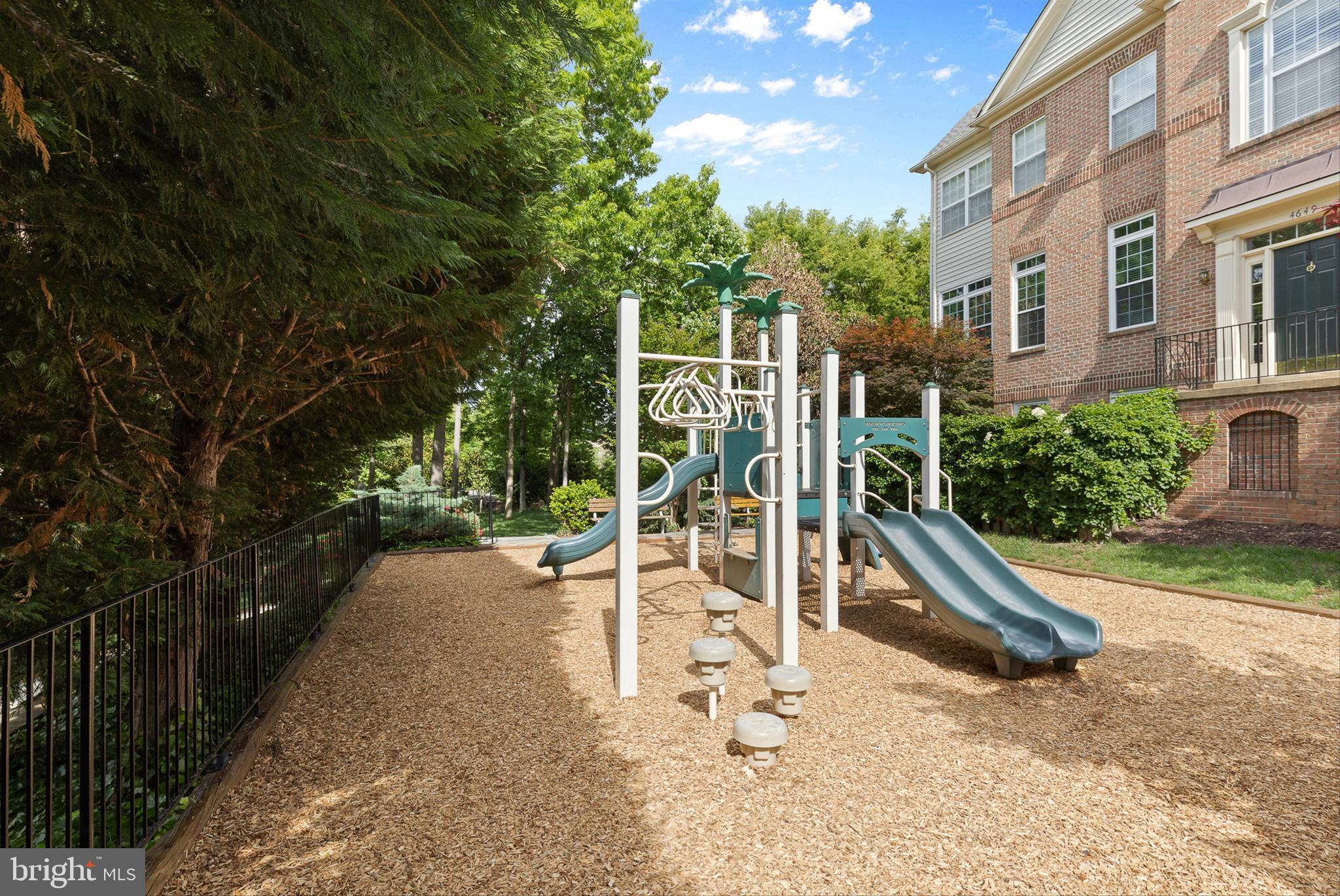 STONEGATE - Residential