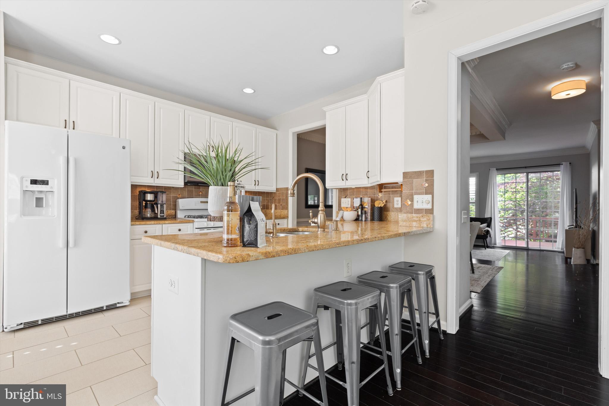 STONEGATE - Residential