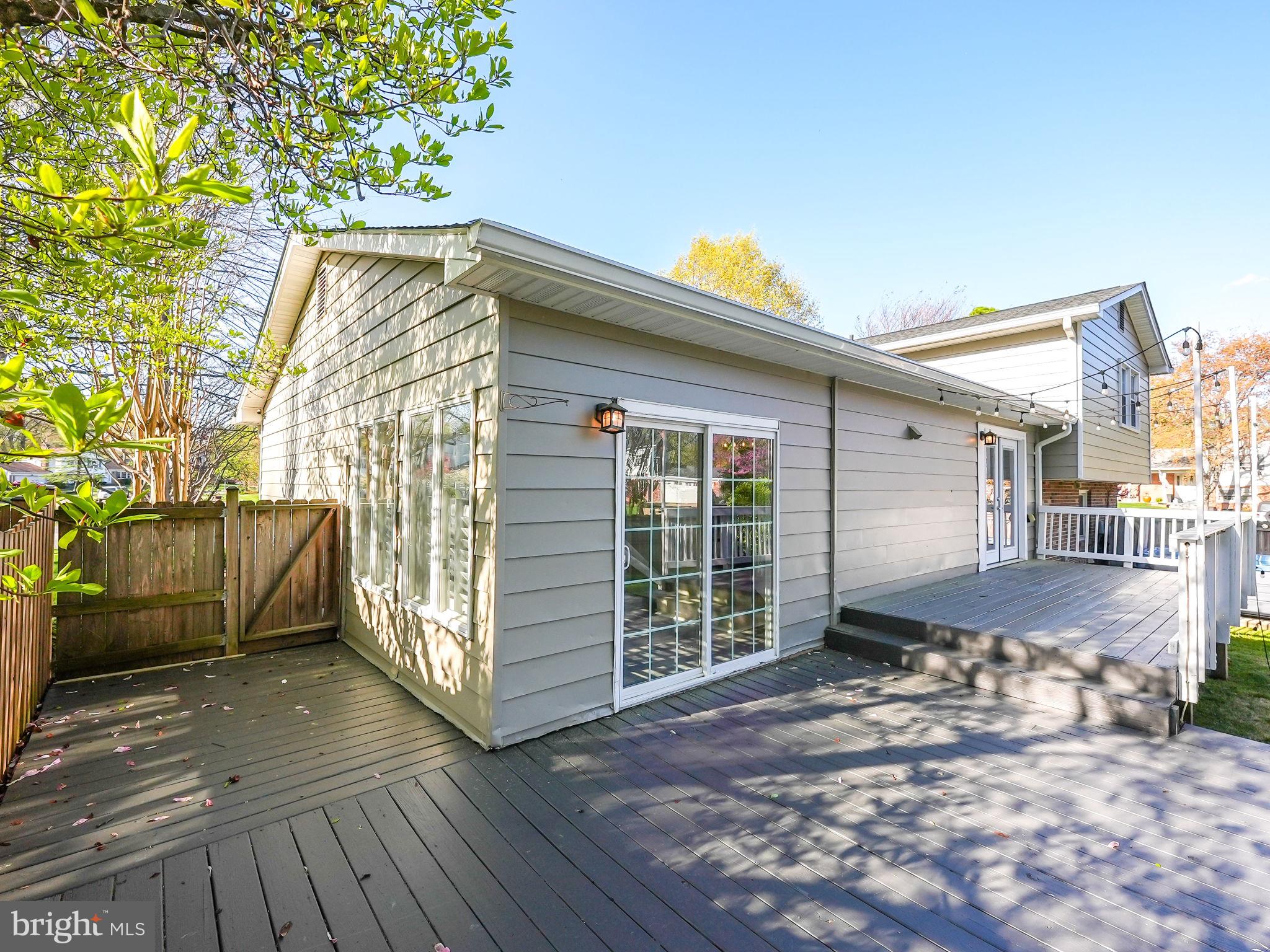 PLANTATION ESTATES - Residential