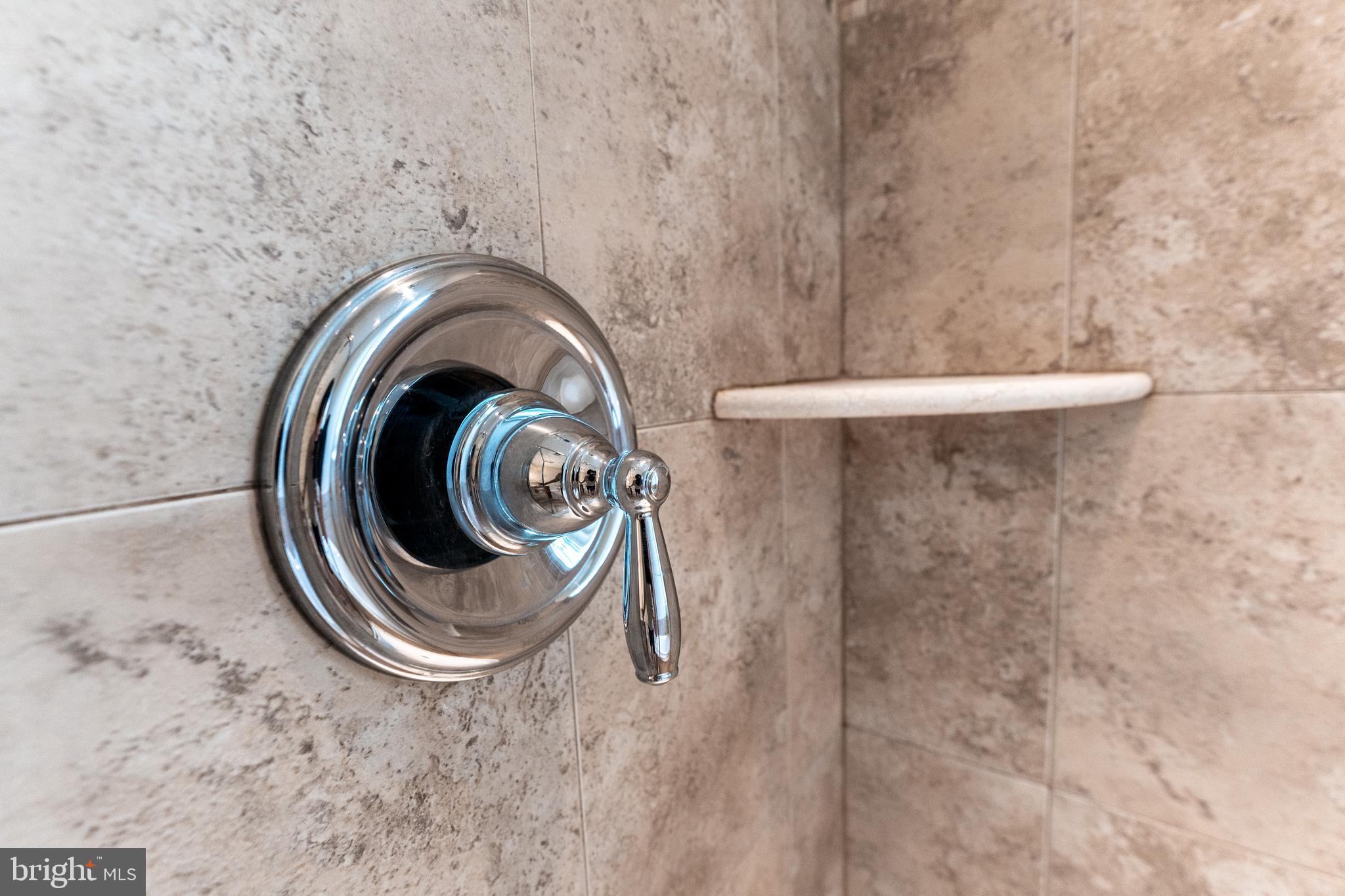 HOWARD SQUARE - Residential Lease