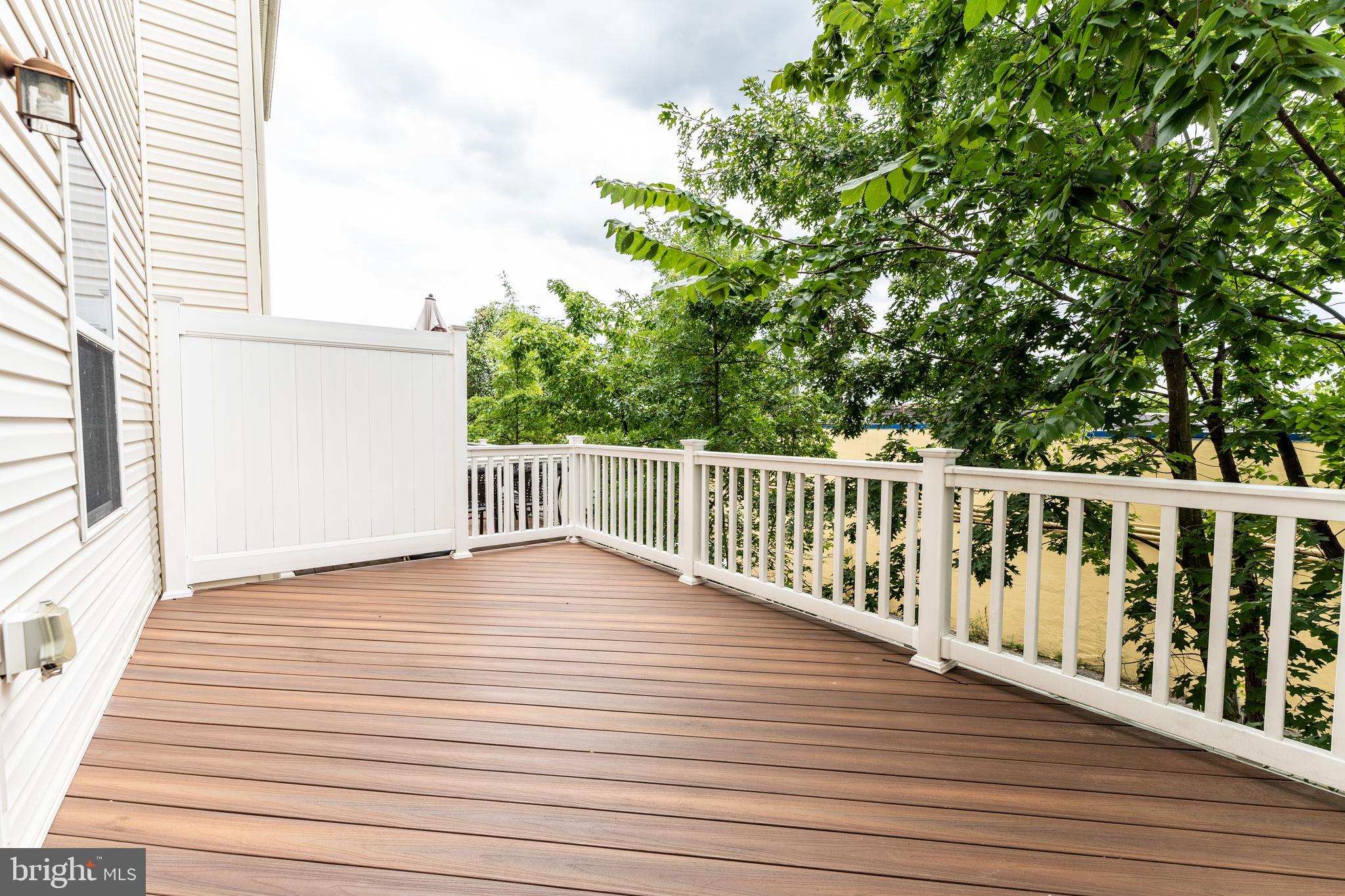 HOWARD SQUARE - Residential Lease