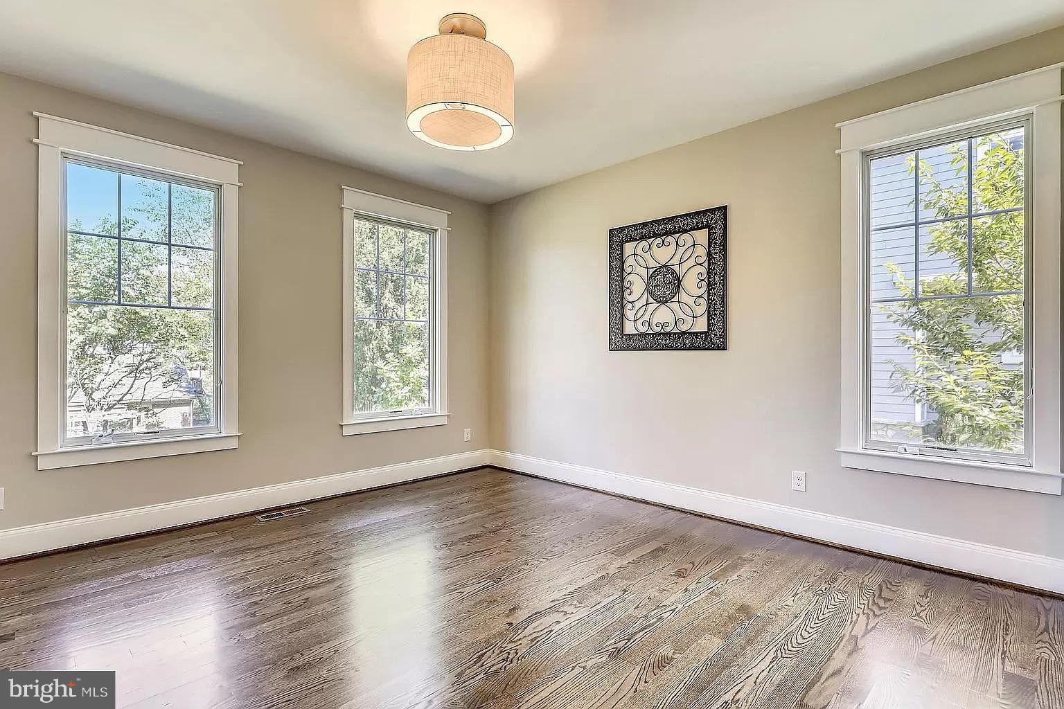 HILLSIDE MANOR - Residential Lease