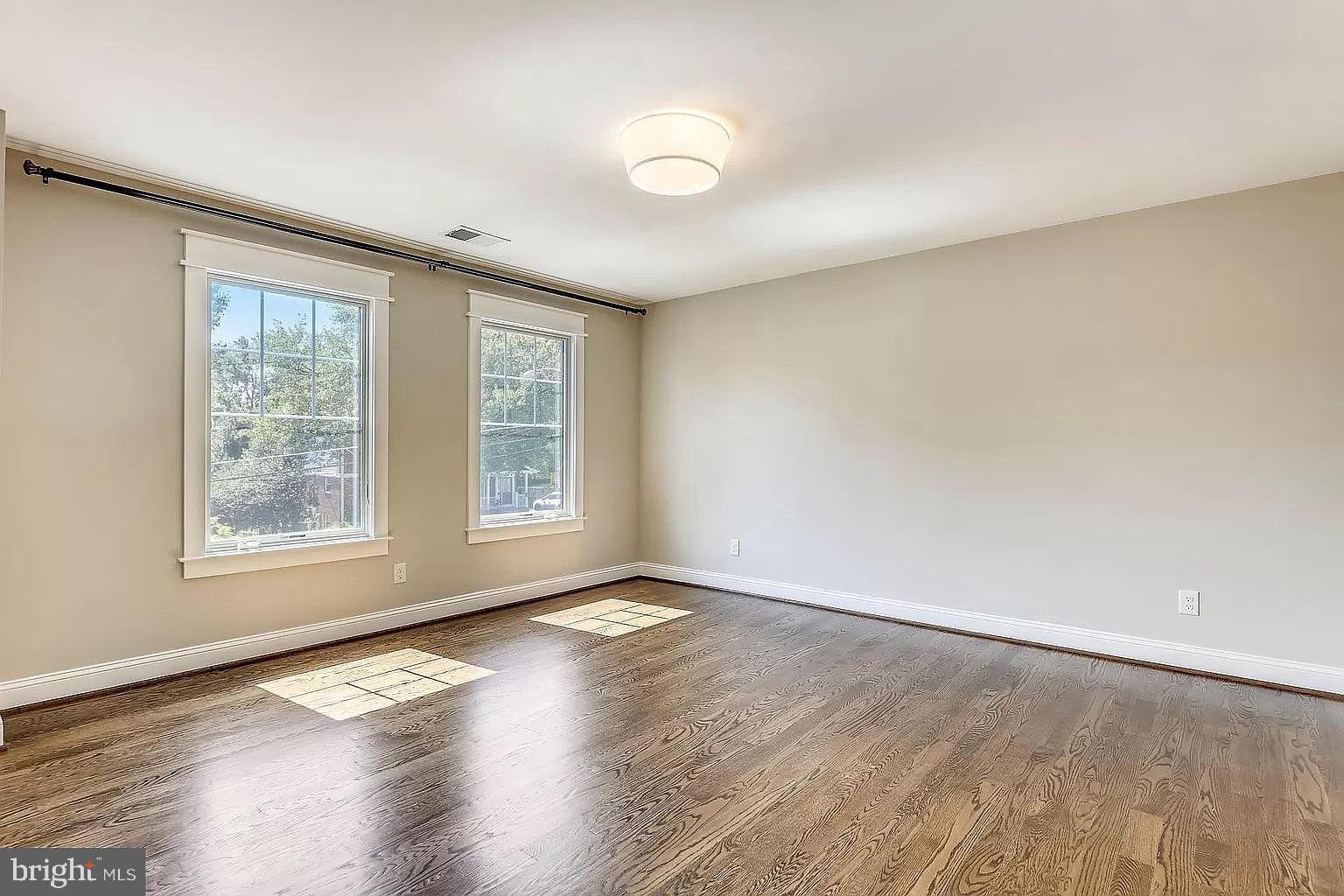 HILLSIDE MANOR - Residential Lease