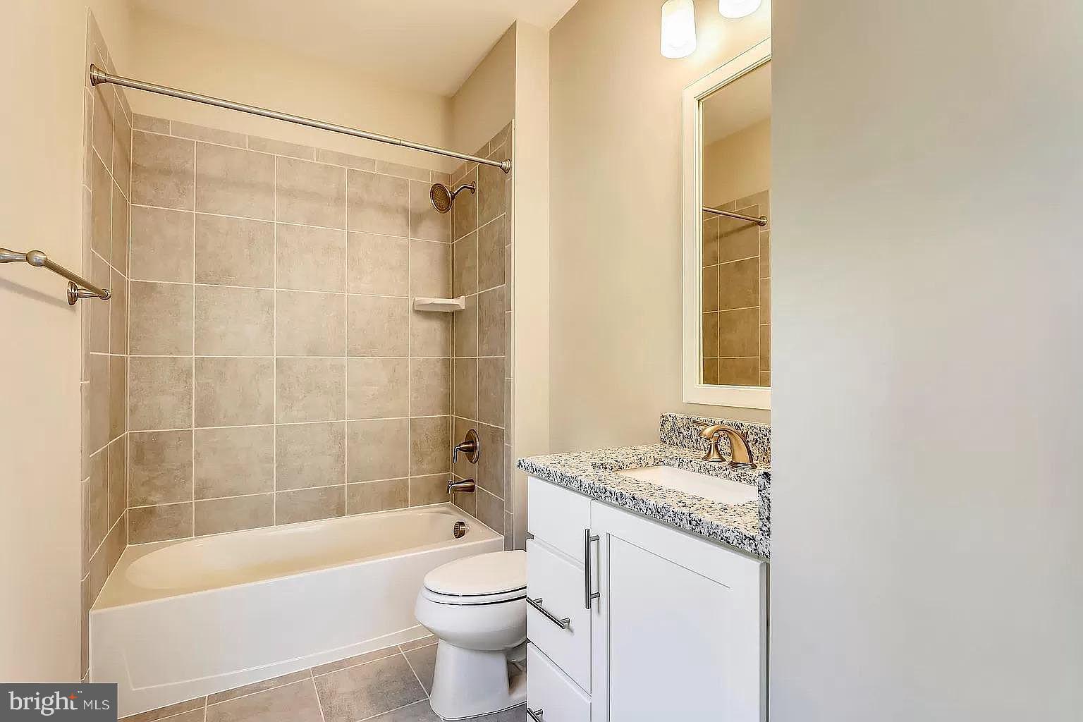 HILLSIDE MANOR - Residential Lease