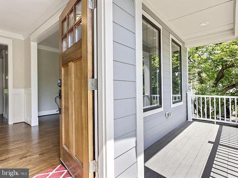 HILLSIDE MANOR - Residential Lease