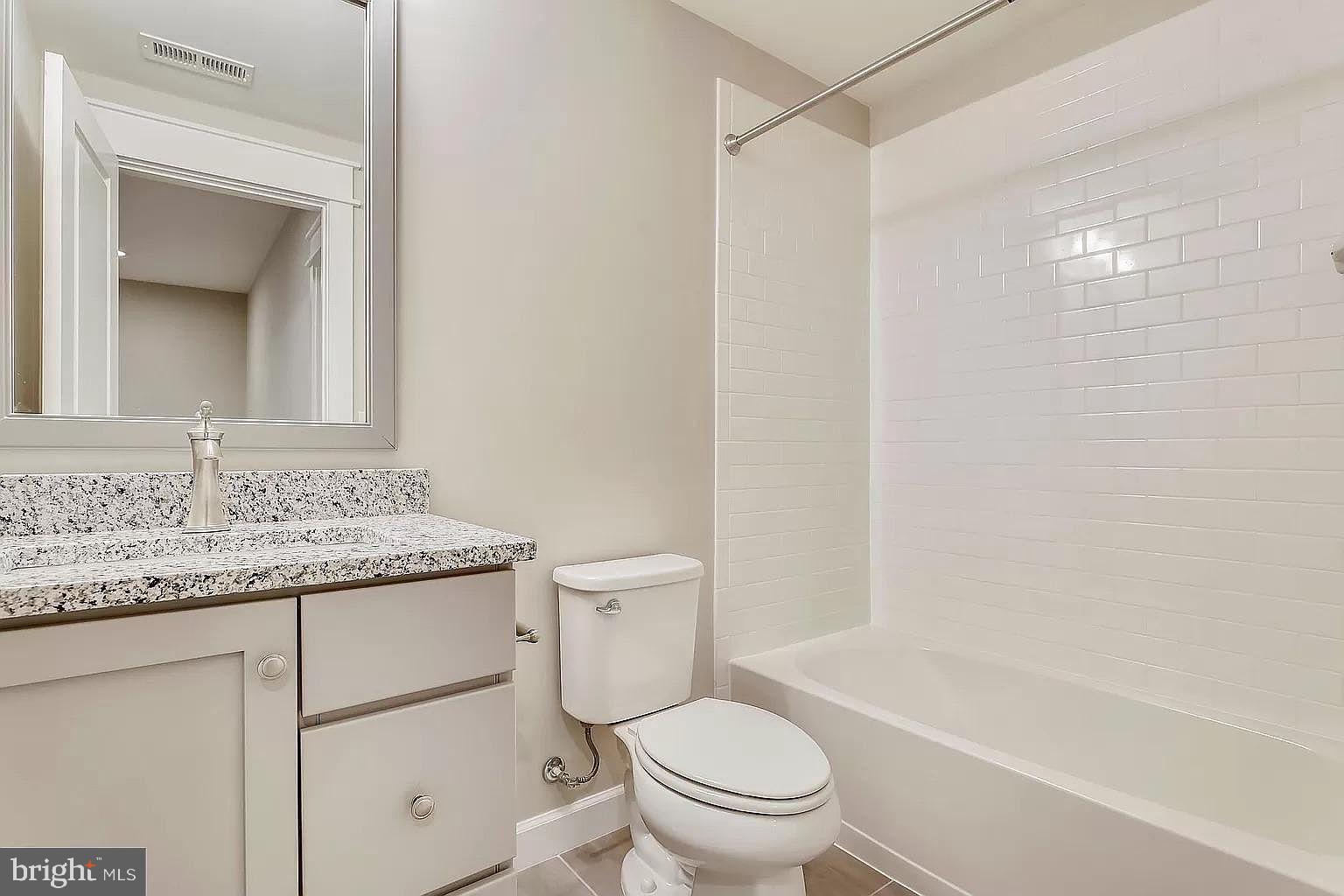 HILLSIDE MANOR - Residential Lease