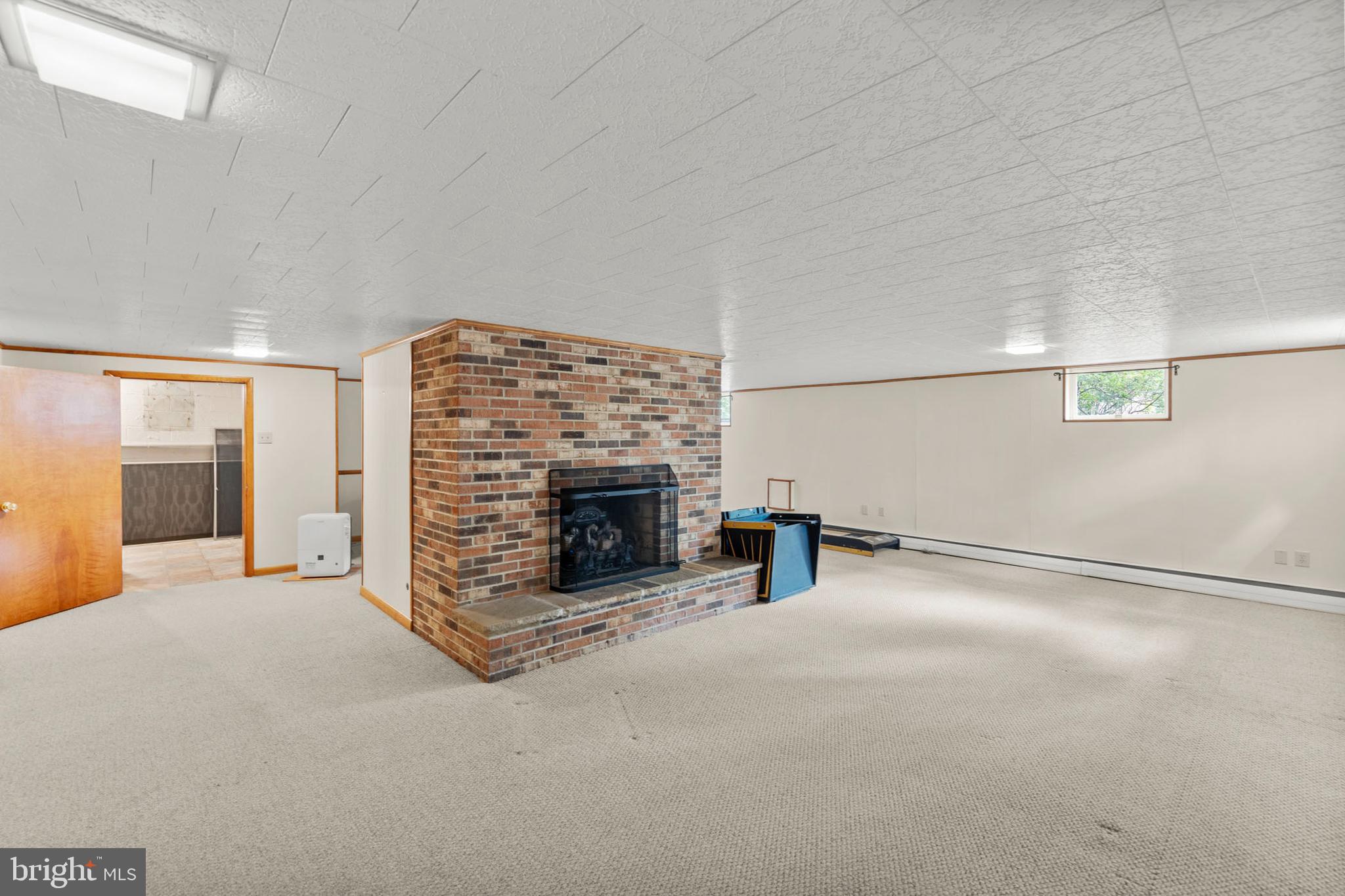 FAIRWAY ESTATES - Residential