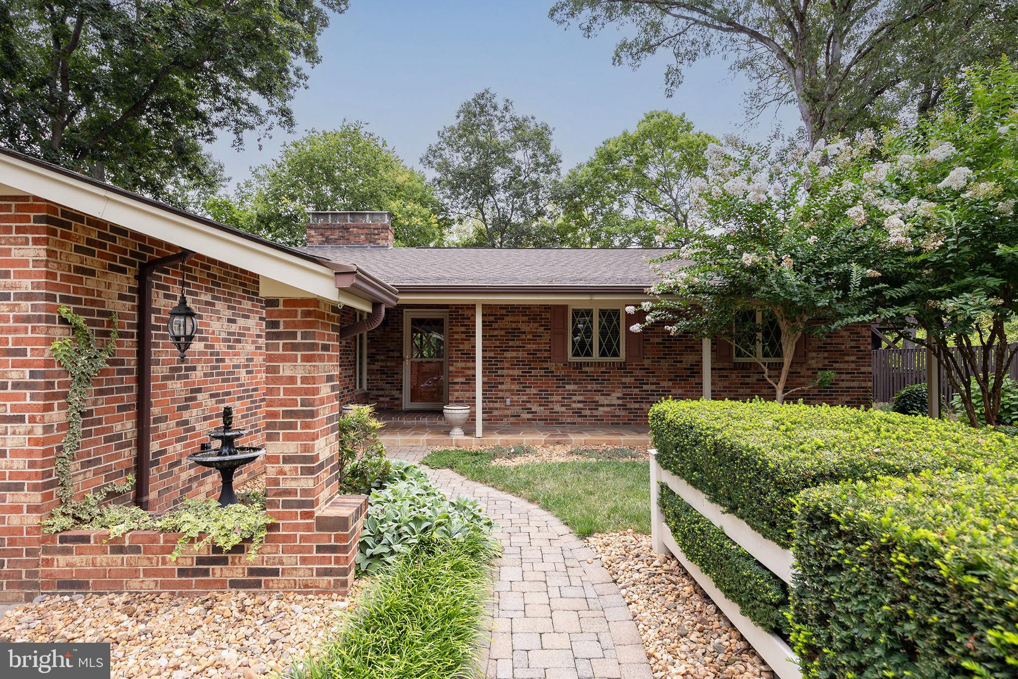 FAIRWAY ESTATES - Residential