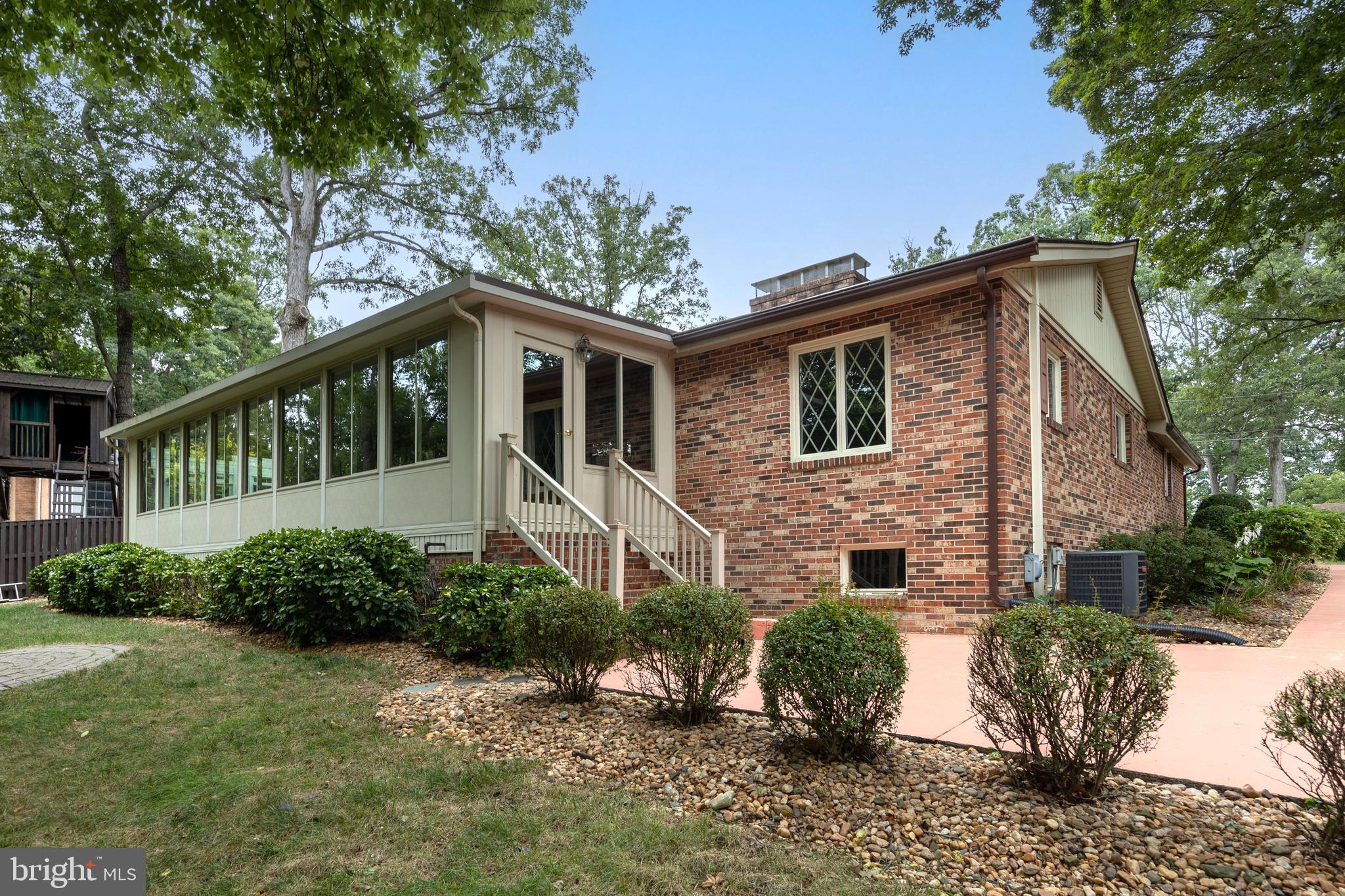 FAIRWAY ESTATES - Residential