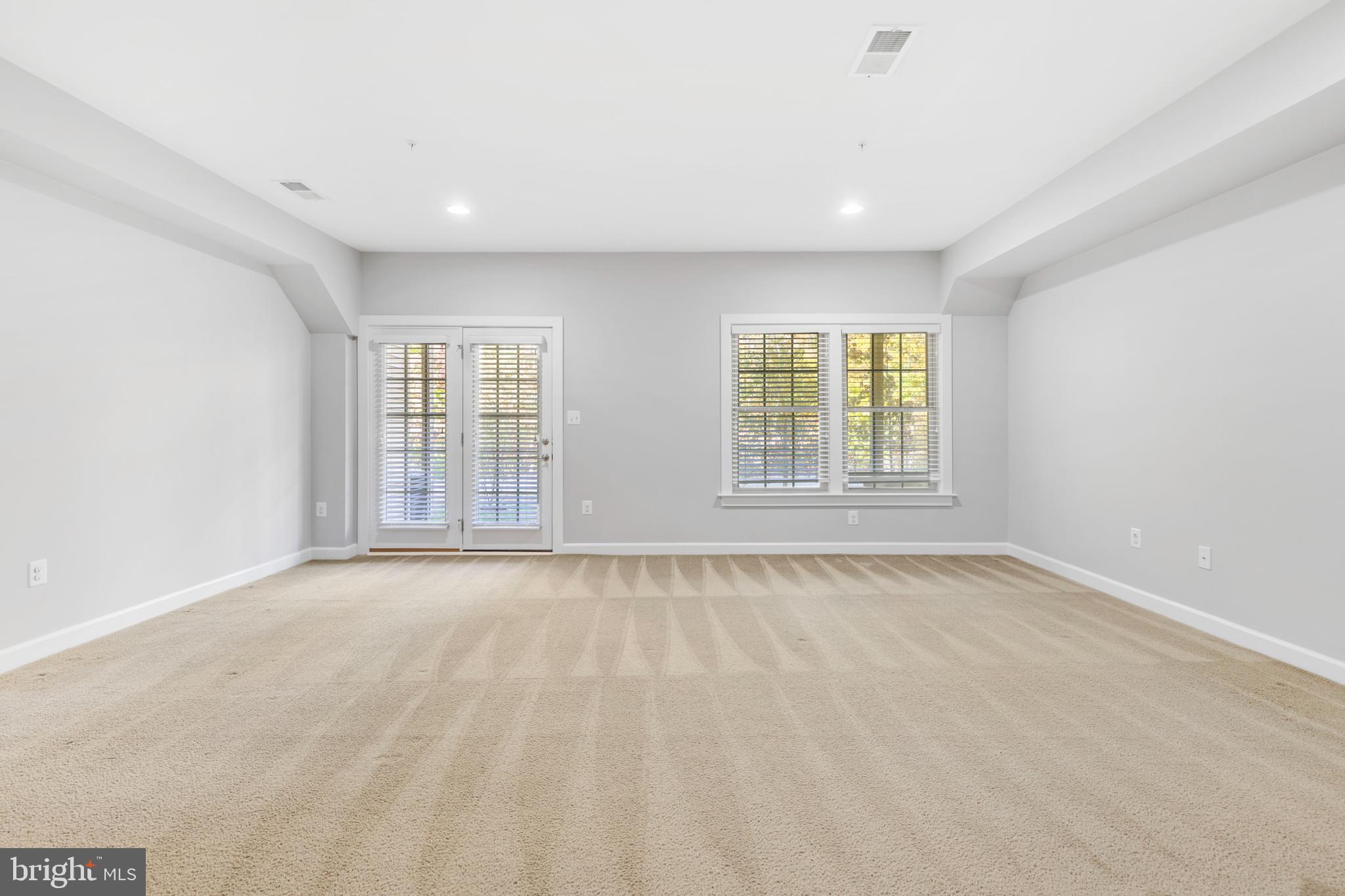 PARKSIDE - Residential Lease