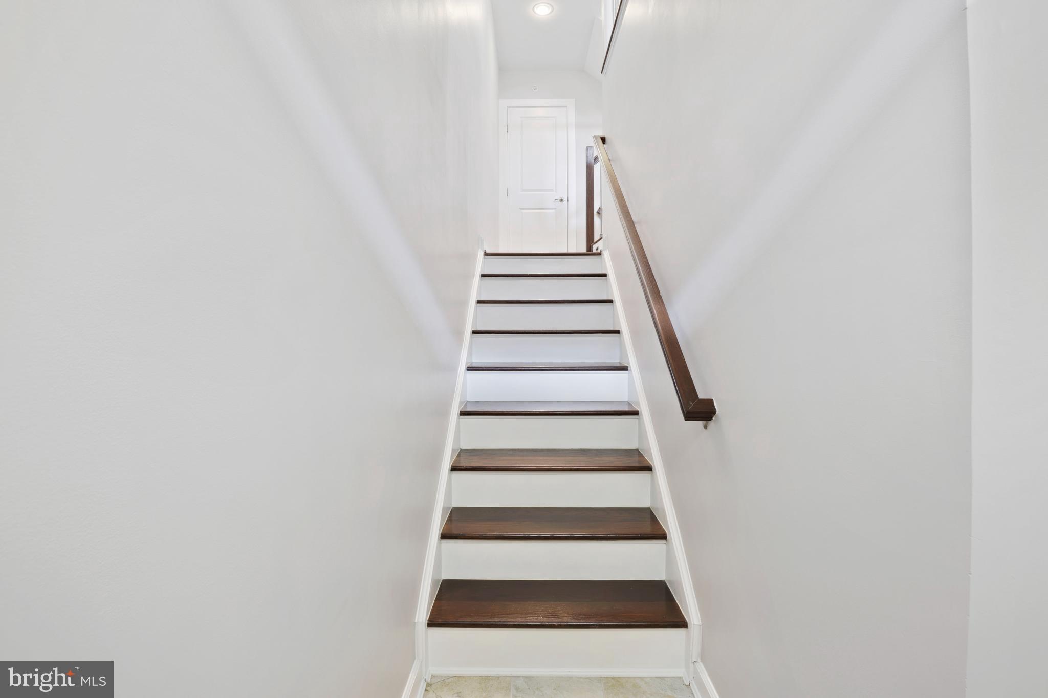 PARKSIDE - Residential Lease