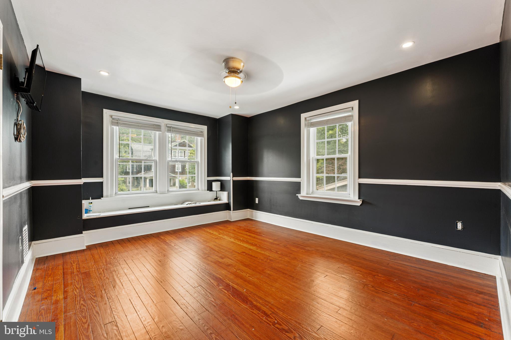 JENKINTOWN - Residential